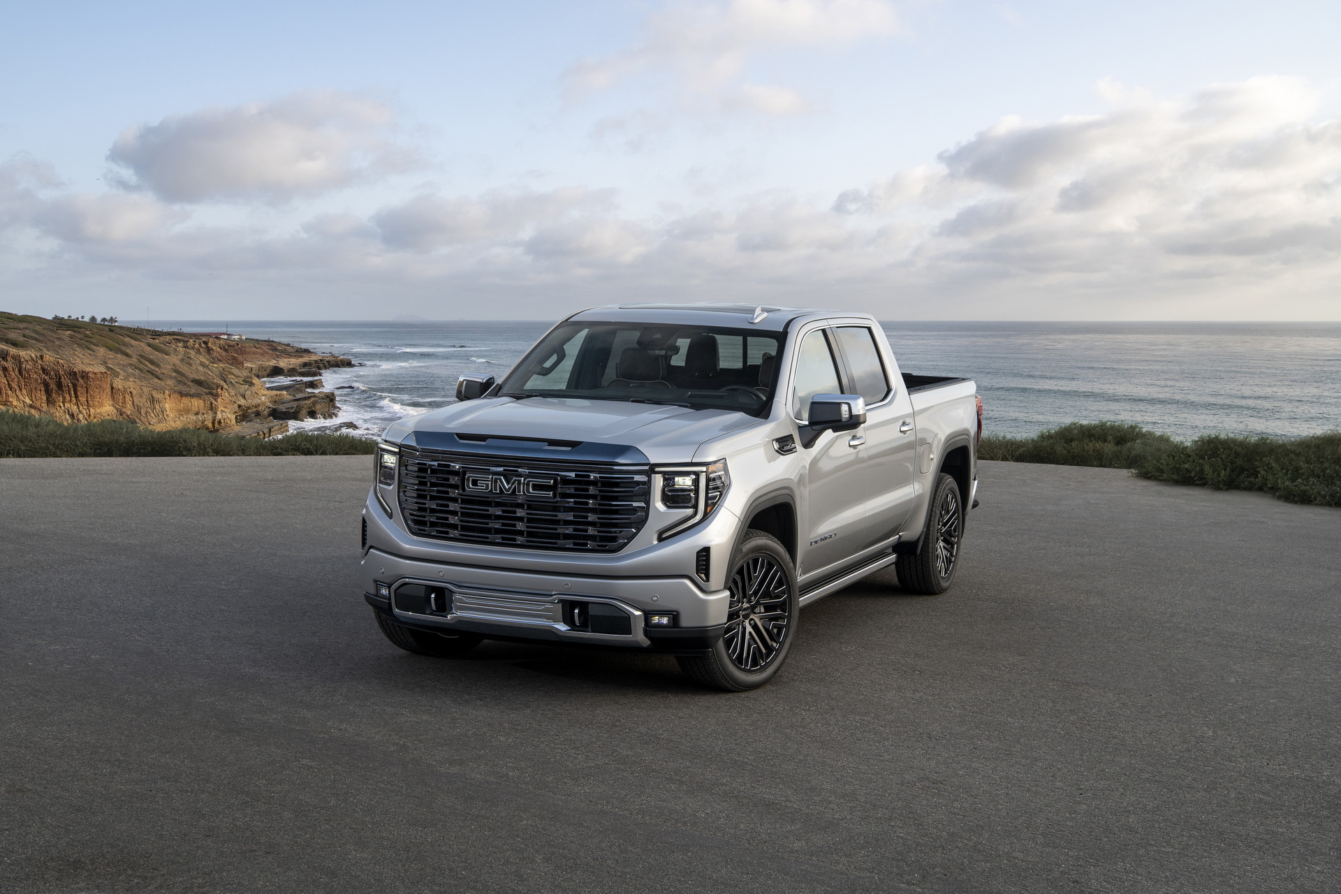 First Drive: 2022 GMC Sierra Denali Ultimate Is The New King Of Luxury Mountain