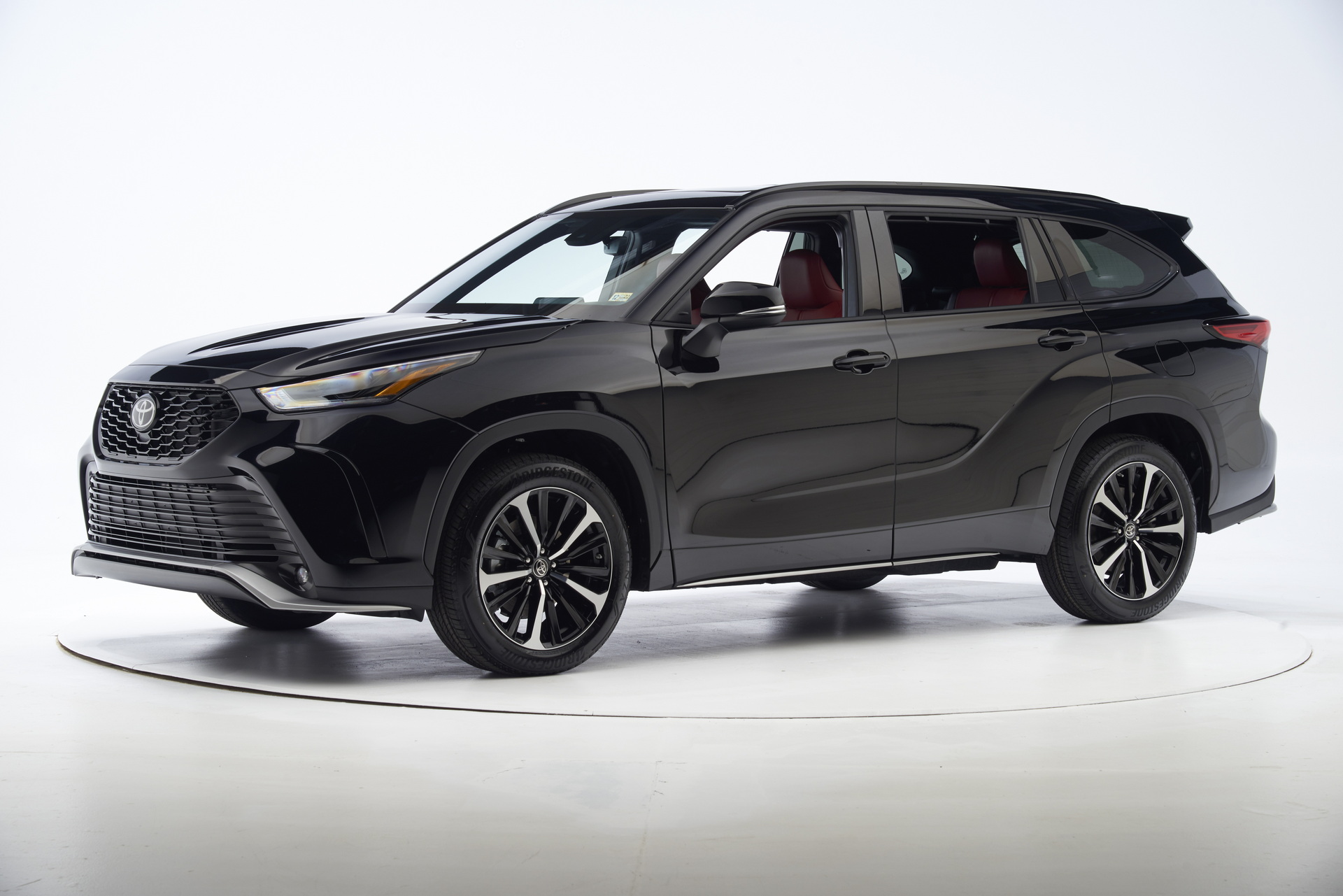 VW ID.4 Excels While Jeep Wrangler Struggles In New, Harder IIHS Side Impact Test