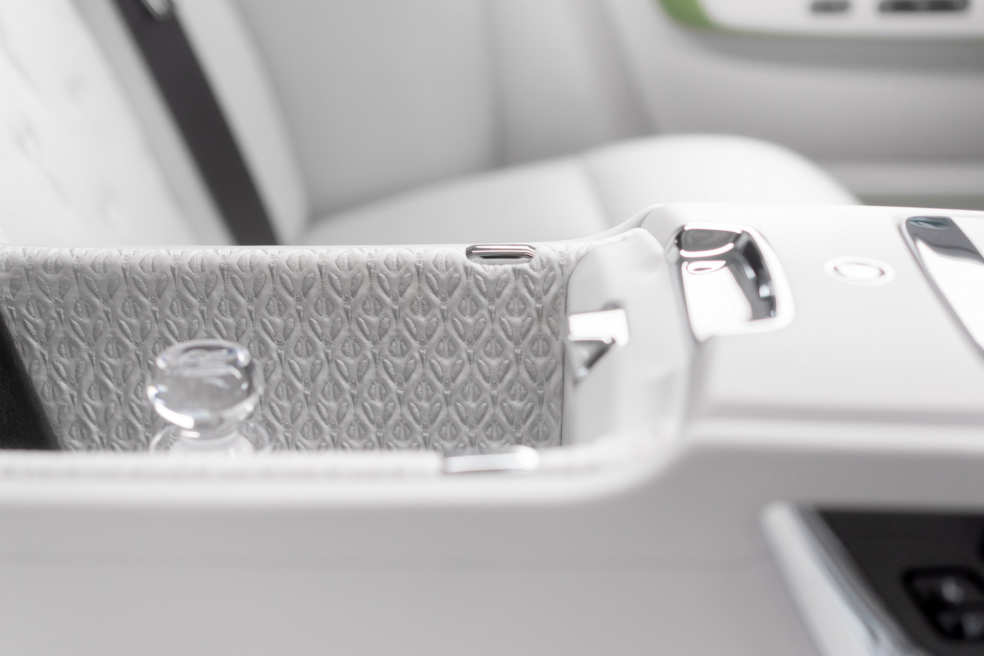 2023 Rolls-Royce Phantom Updated With Illuminated Grille And New Options