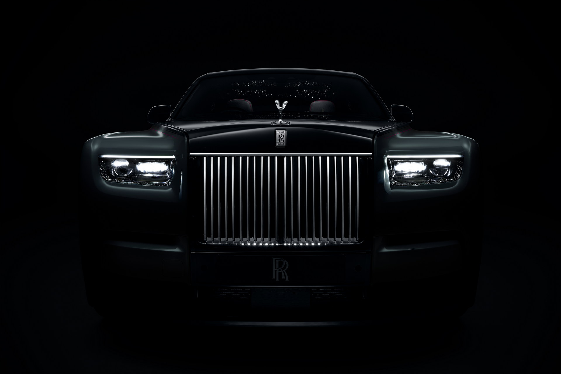 2023 Rolls-Royce Phantom Updated With Illuminated Grille And New Options