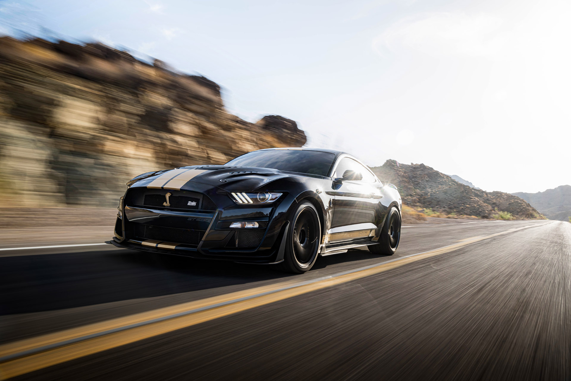 Hertz Will Rent A 900 HP Mustang Shelby GT500-H For $399 A Day