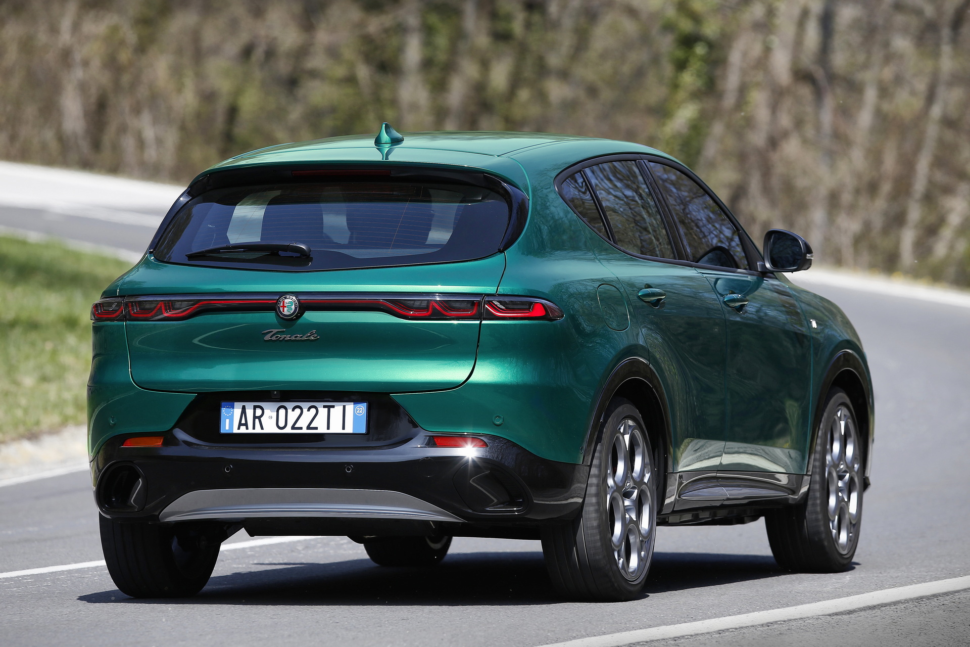 Get A Close Look At The 2023 Alfa Romeo Tonale In 90 New Images