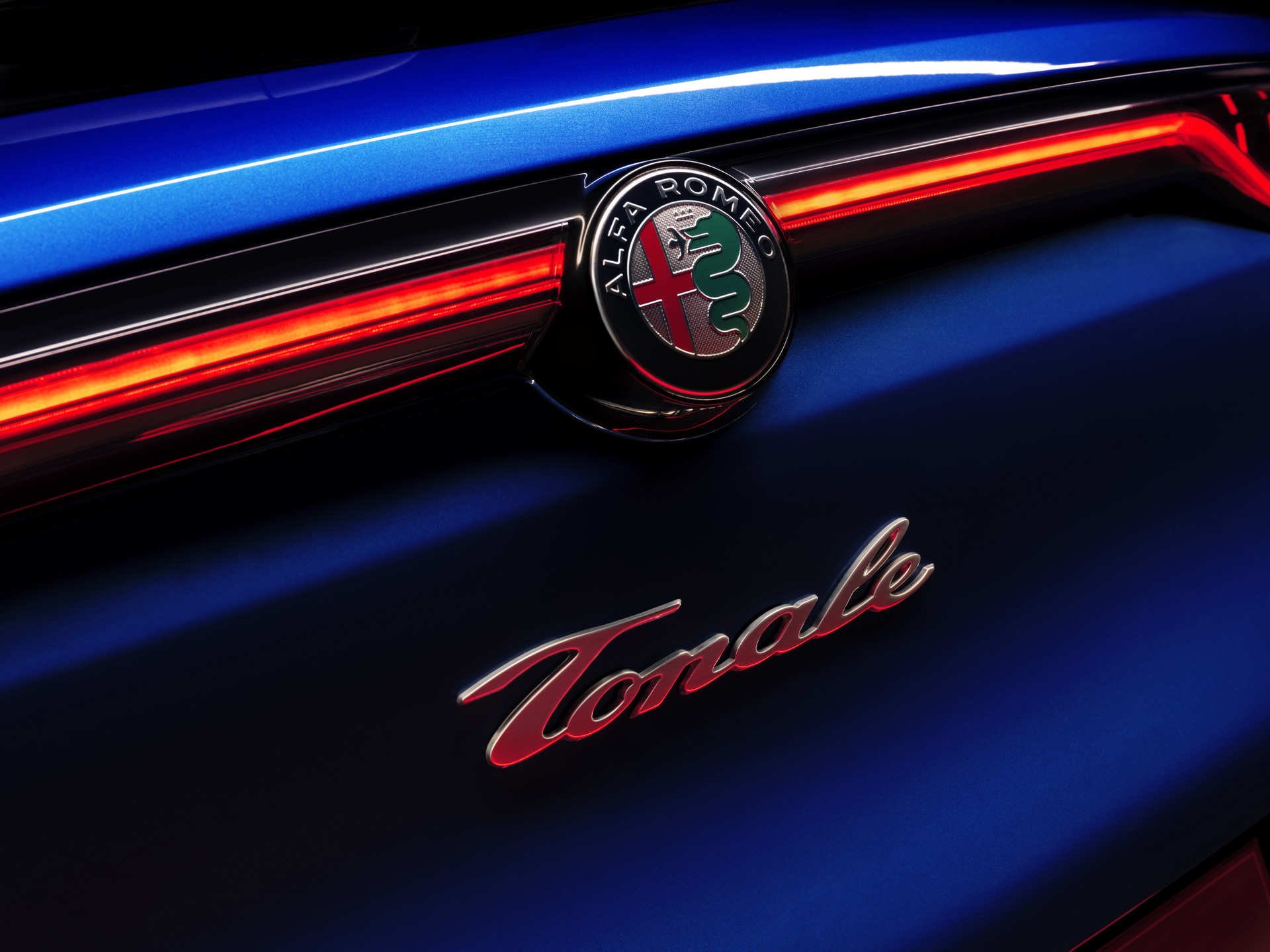 Get A Close Look At The 2023 Alfa Romeo Tonale In 90 New Images