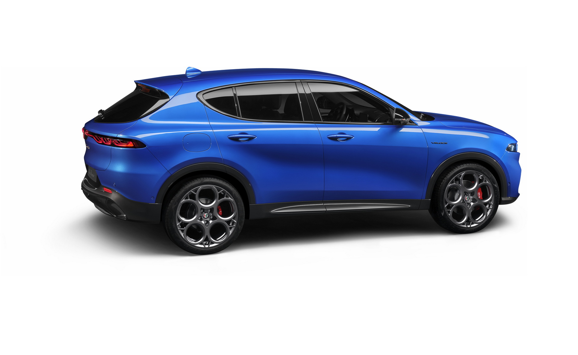 Get A Close Look At The 2023 Alfa Romeo Tonale In 90 New Images