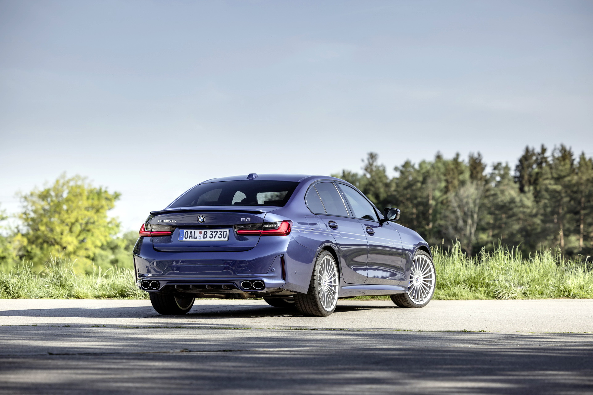 ALPINA Seasons The 2023 BMW 3-Series Facelift With A Lot Of Lust