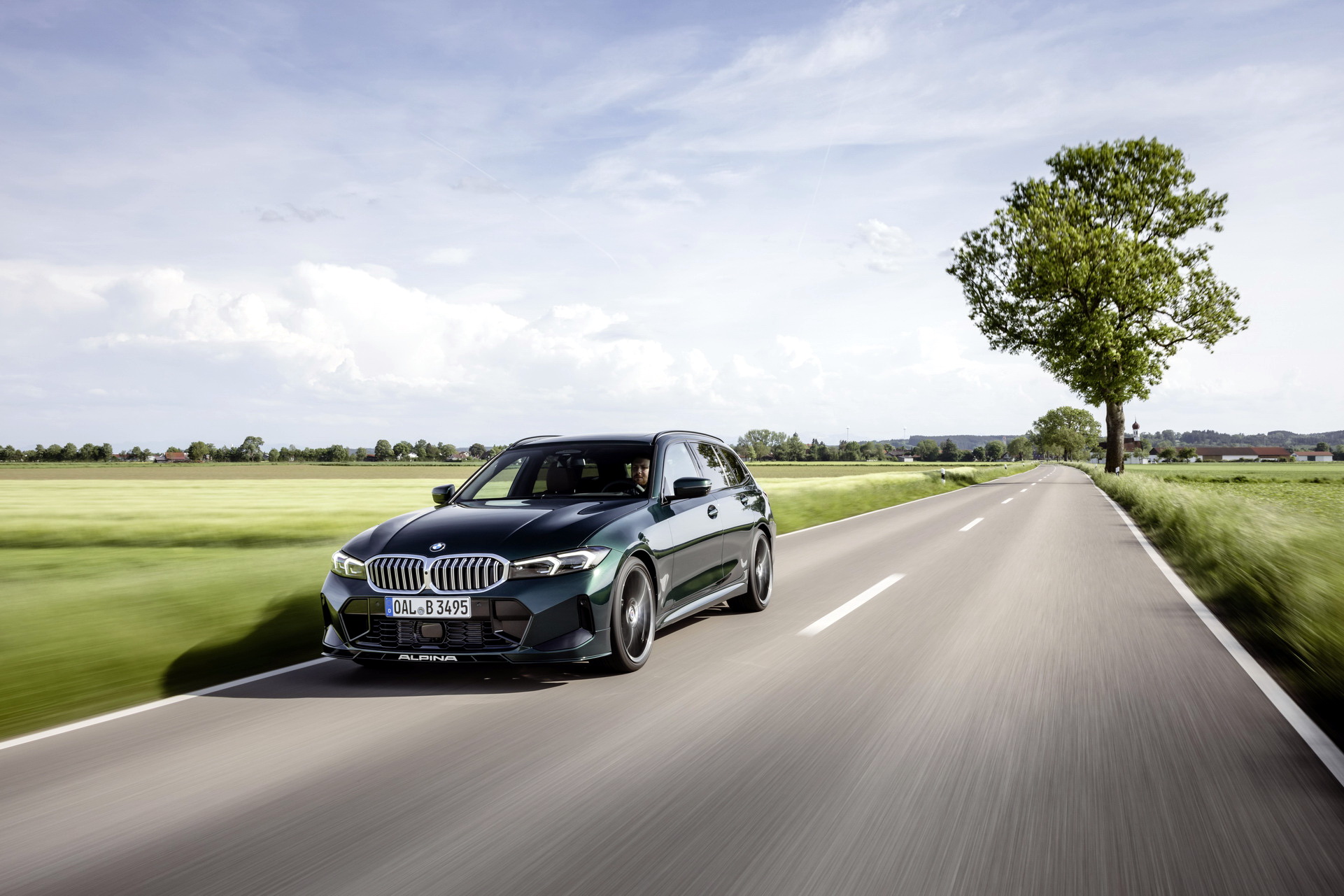ALPINA Seasons The 2023 BMW 3-Series Facelift With A Lot Of Lust