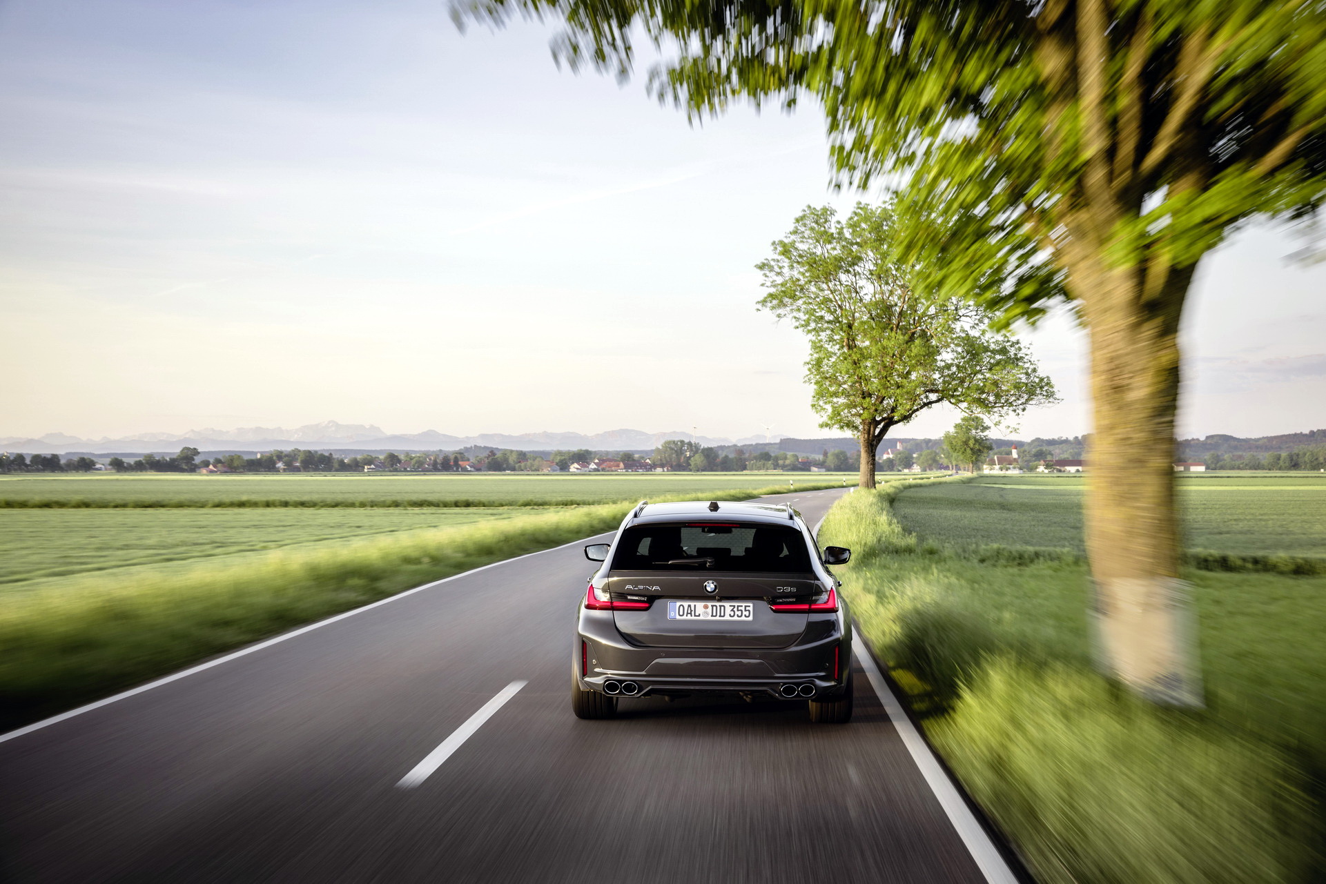 ALPINA Seasons The 2023 BMW 3-Series Facelift With A Lot Of Lust