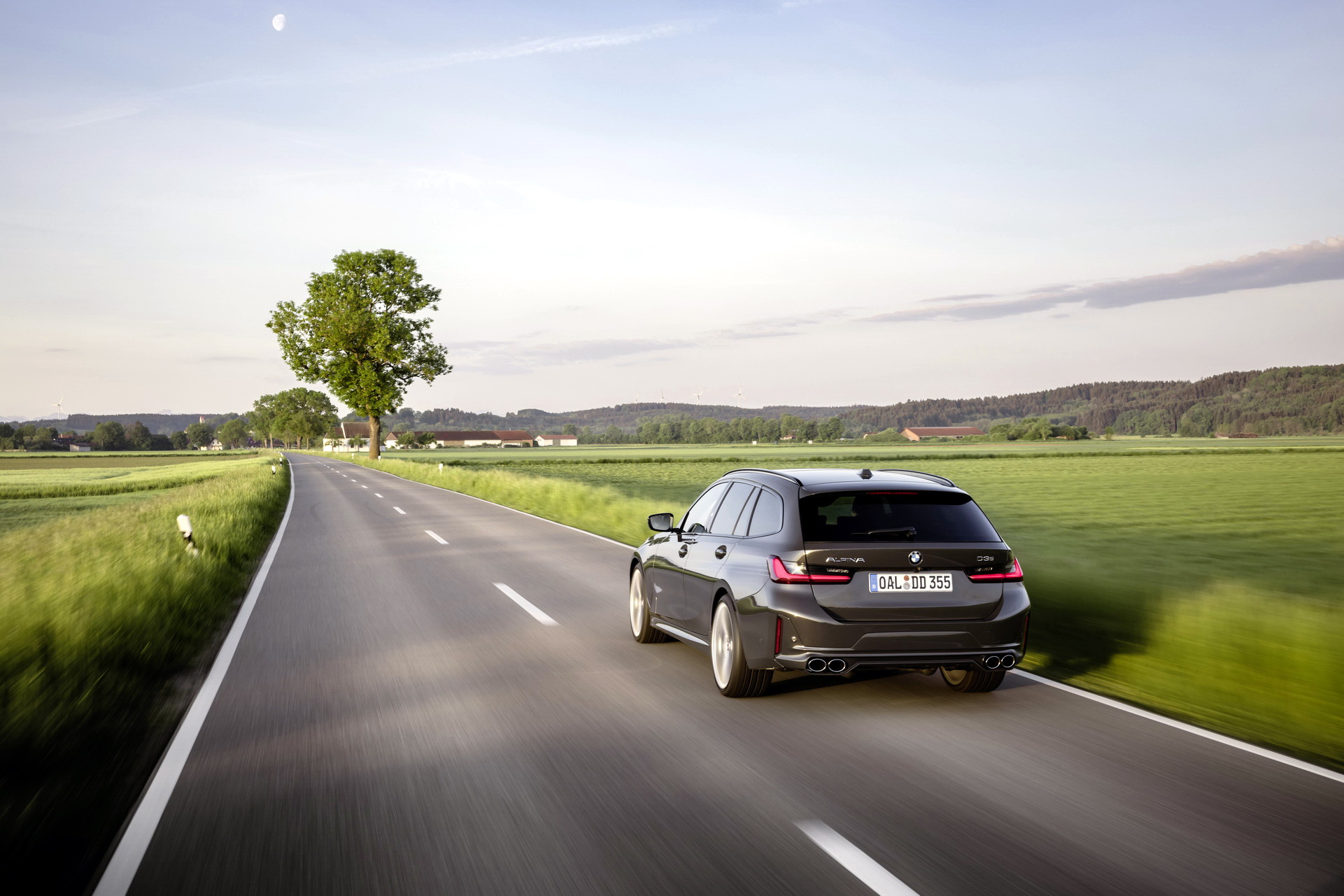 ALPINA Seasons The 2023 BMW 3-Series Facelift With A Lot Of Lust
