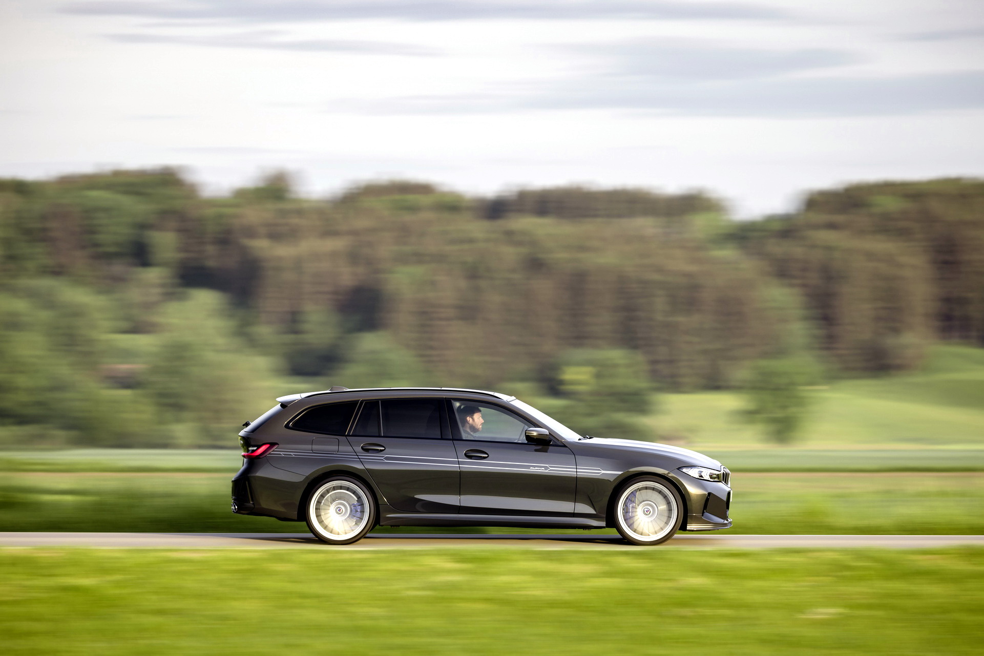 ALPINA Seasons The 2023 BMW 3-Series Facelift With A Lot Of Lust
