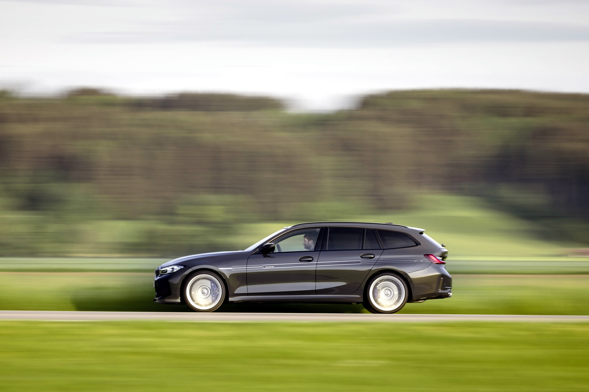 ALPINA Seasons The 2023 BMW 3-Series Facelift With A Lot Of Lust