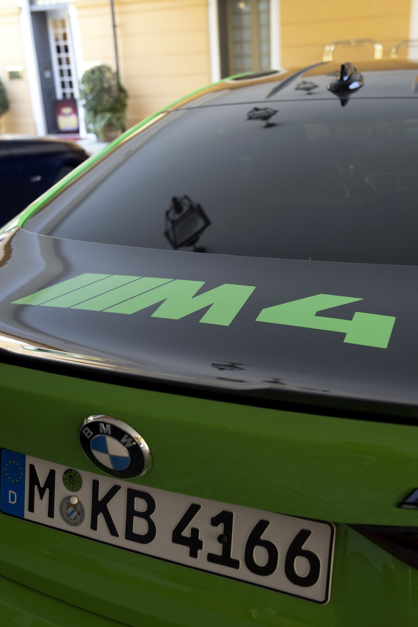 2023 BMW M4 CSL Shows Off Track-Honed Details While Completely Stationary At Villa D’Este Show