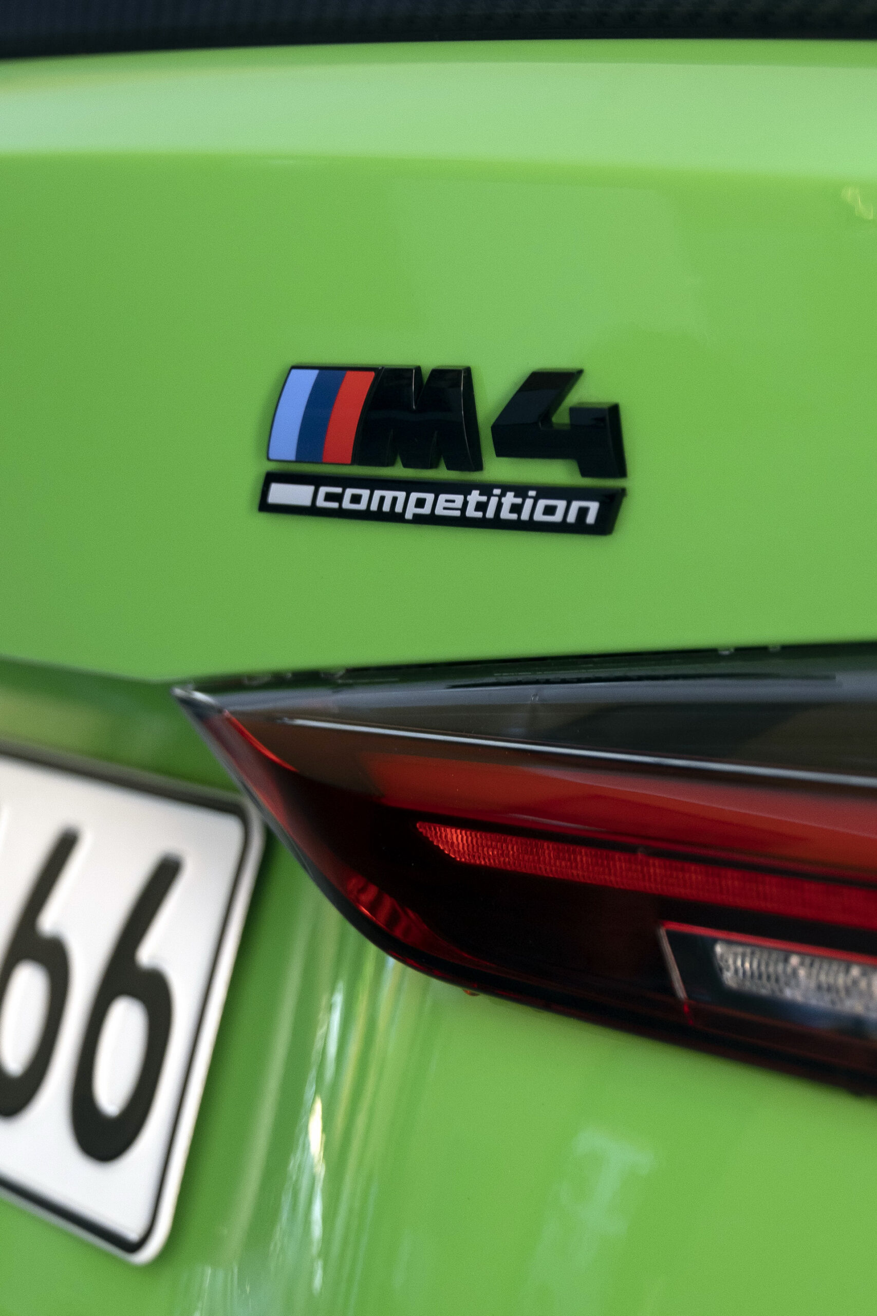 2023 BMW M4 CSL Shows Off Track-Honed Details While Completely Stationary At Villa D’Este Show