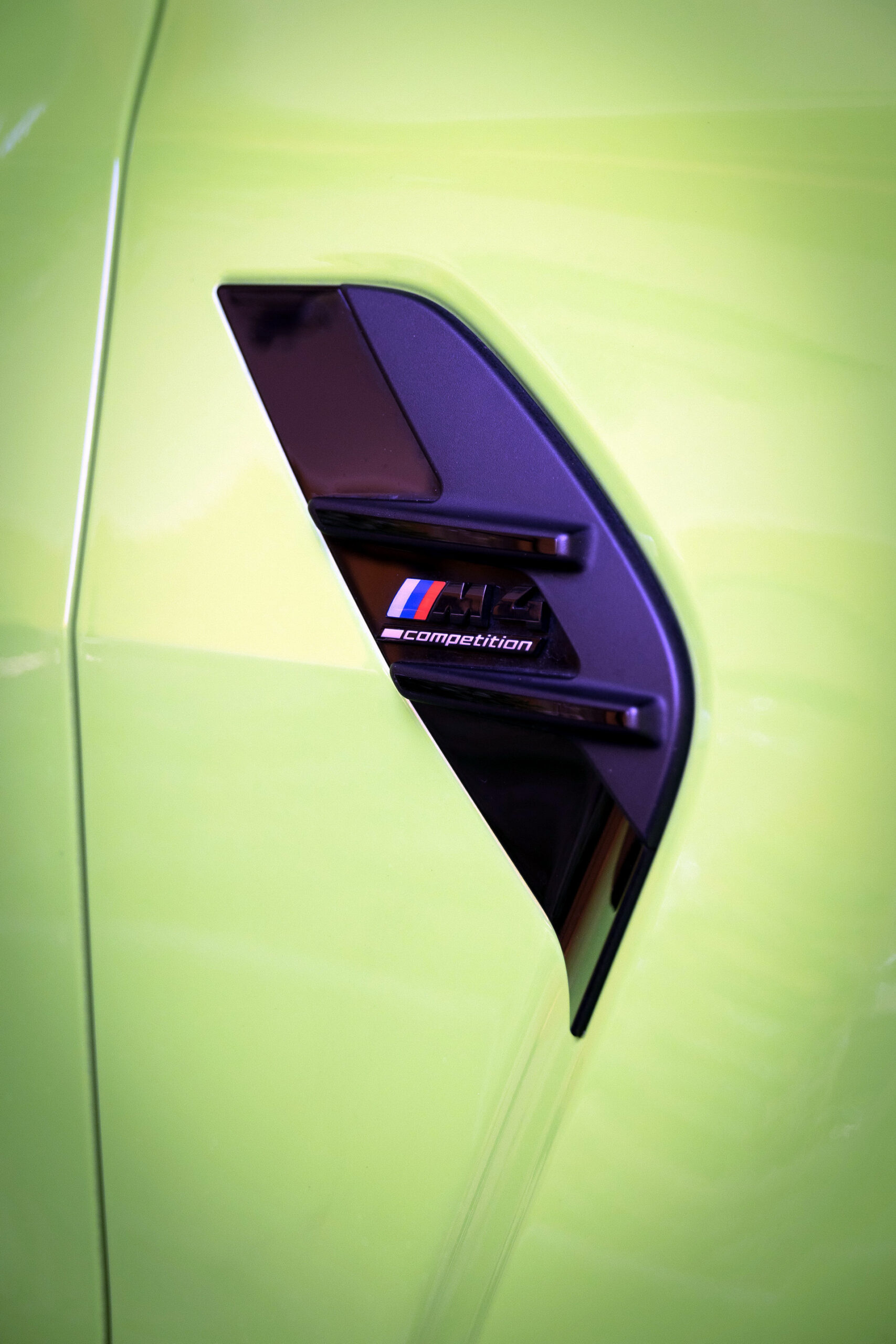 2023 BMW M4 CSL Shows Off Track-Honed Details While Completely Stationary At Villa D’Este Show