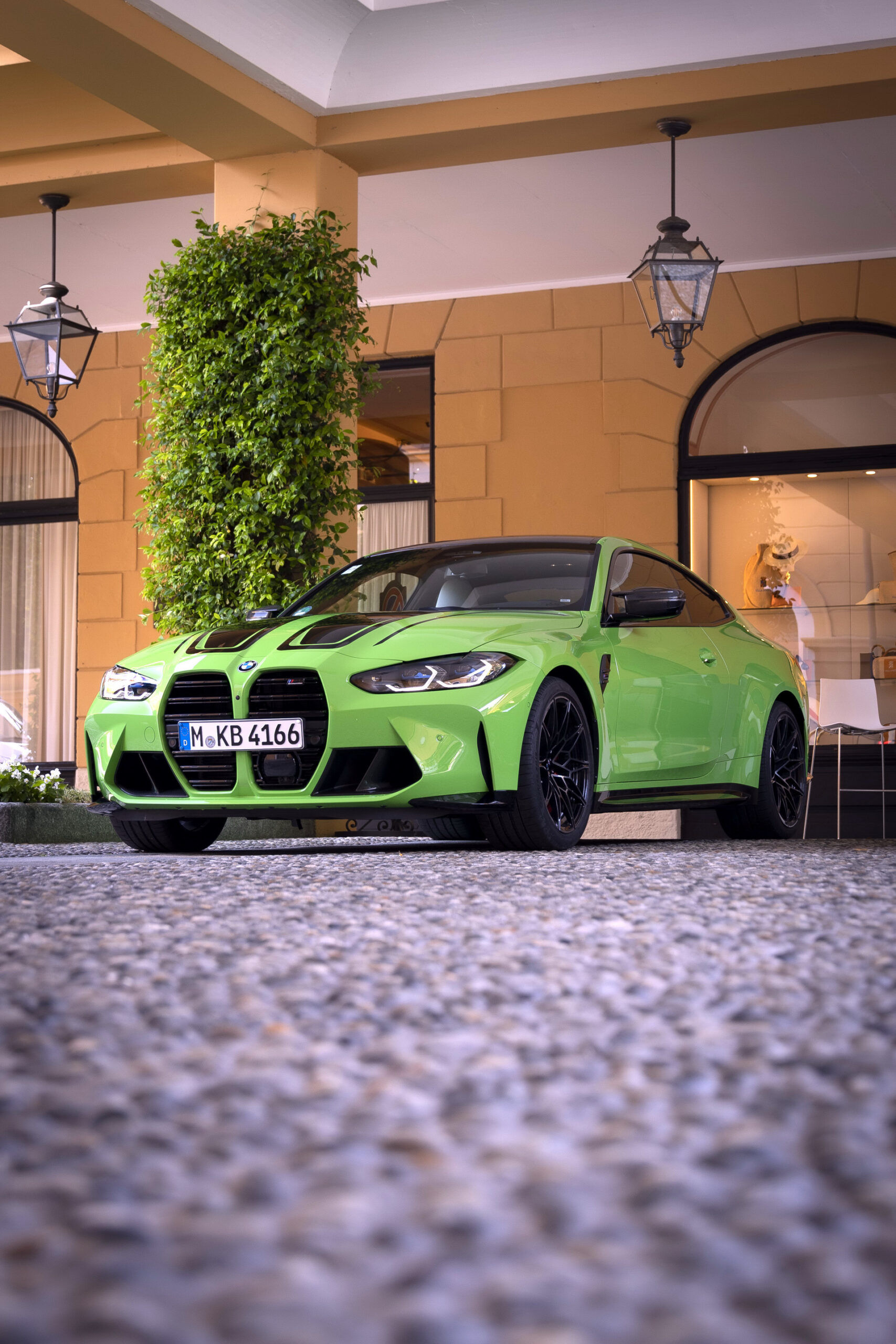 2023 BMW M4 CSL Shows Off Track-Honed Details While Completely Stationary At Villa D’Este Show