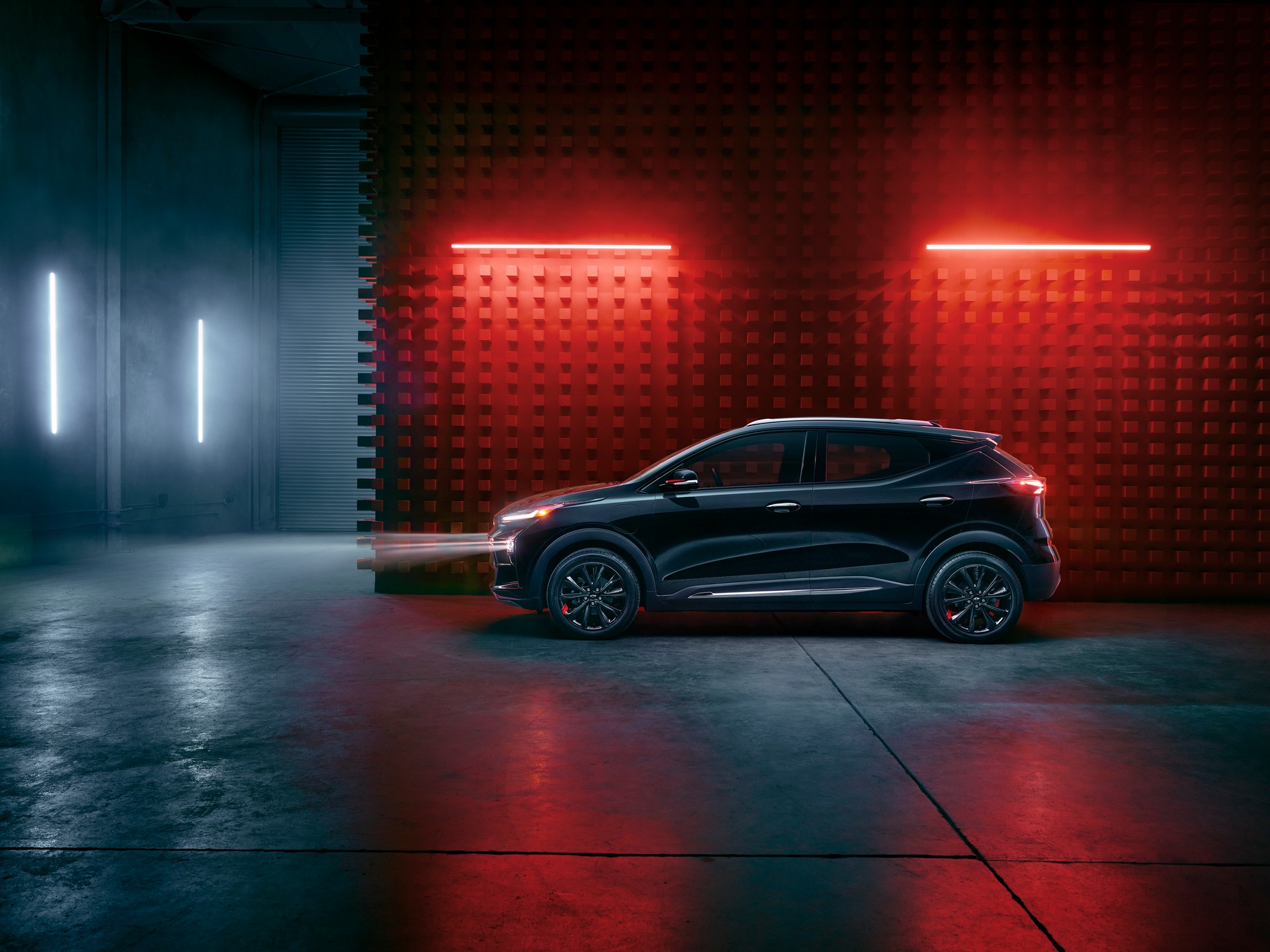 2023 Chevrolet Bolt EUV Gains Redline Edition, Hopes To Put Recall In The Rearview Mirror