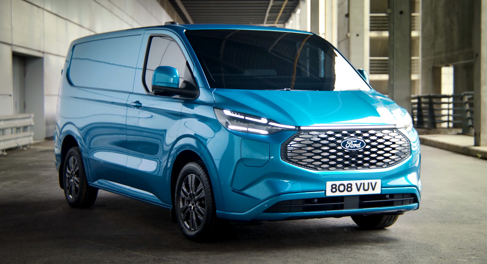 2023 Ford E-Transit Custom Is An Electric Van With A Futuristic