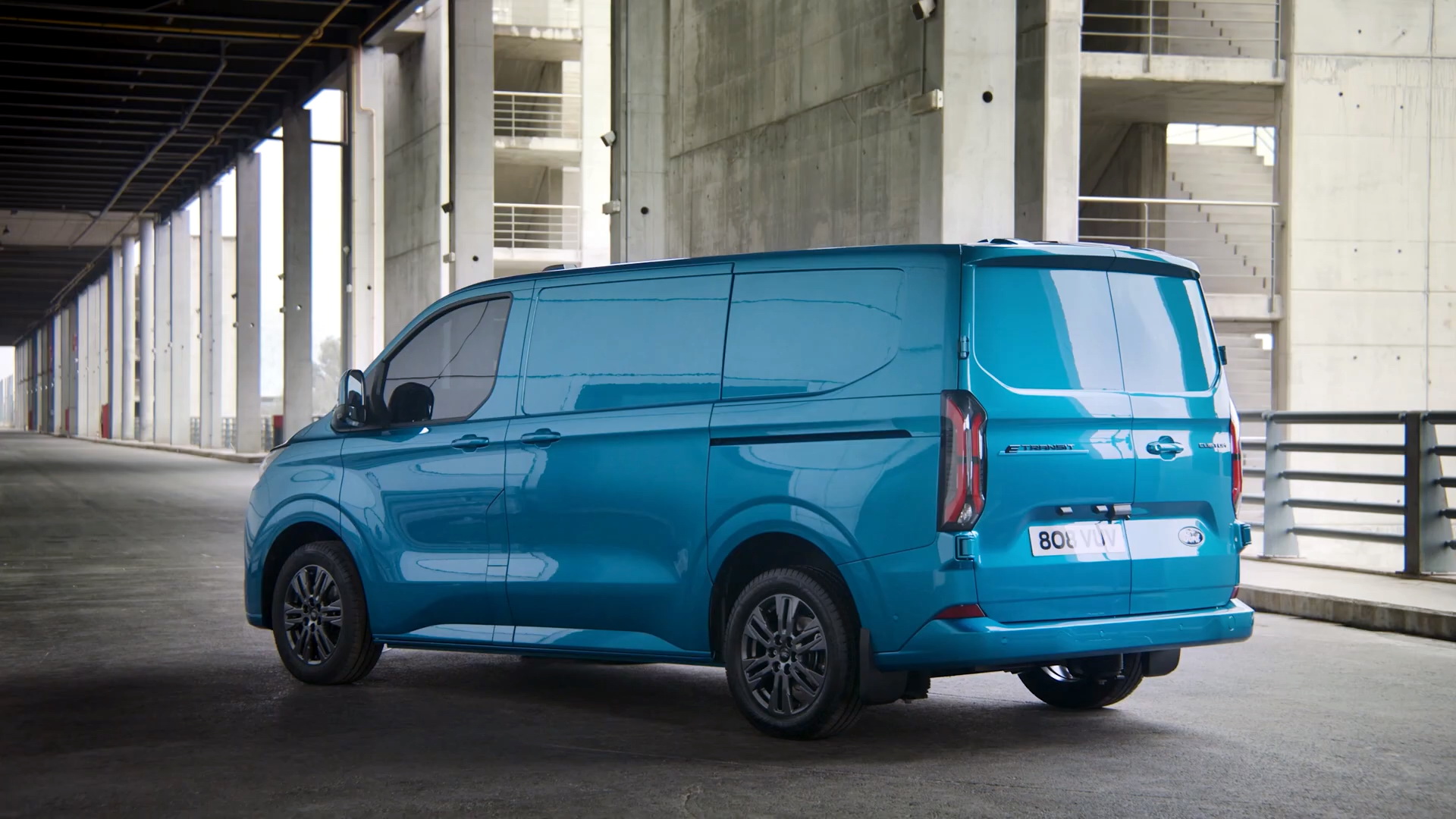 2023 Ford E-Transit Custom Is An Electric Van With A Futuristic Face And 236-Mile Range