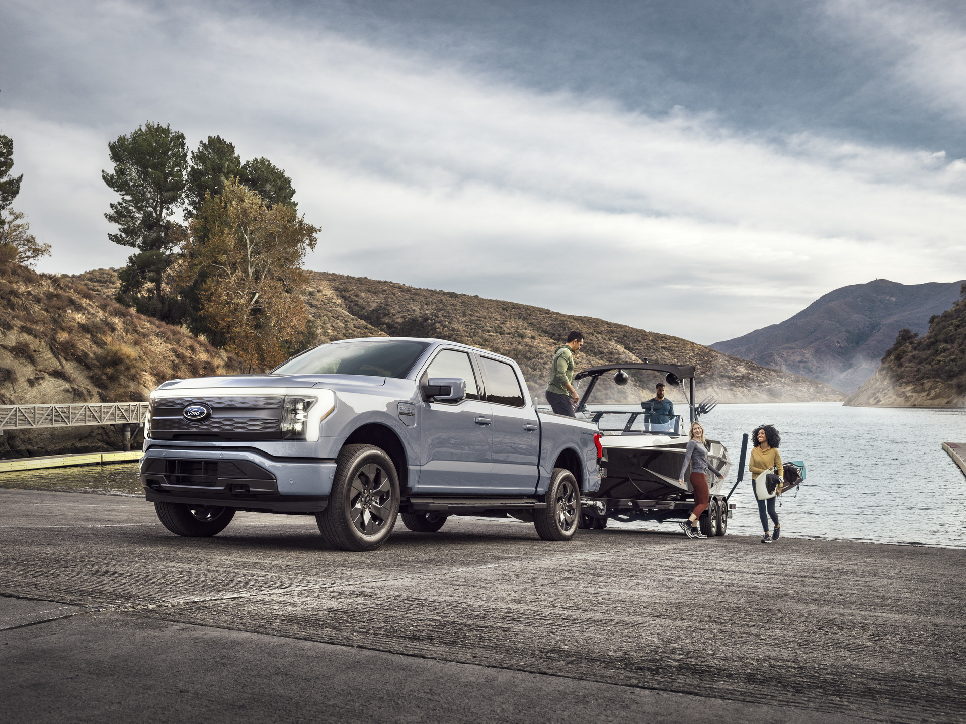 Ford F-150 Lightning Uses Onboard Scales To Measure Towing Range More Accurately