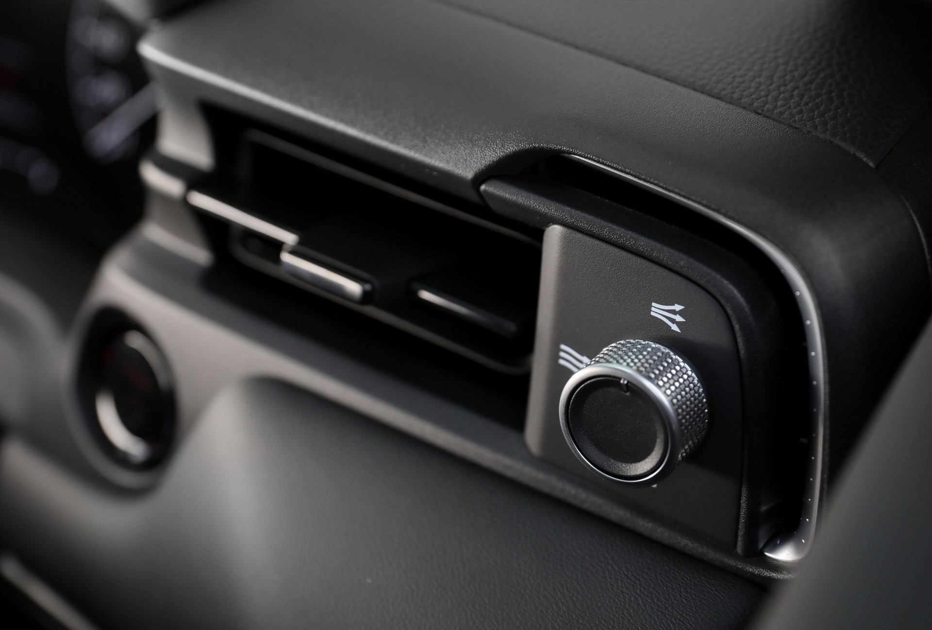 2022 Honda HR-V Detailed In 160 Photos In Australia Where It Costs More Than Mazda CX-30, Toyota C-HR