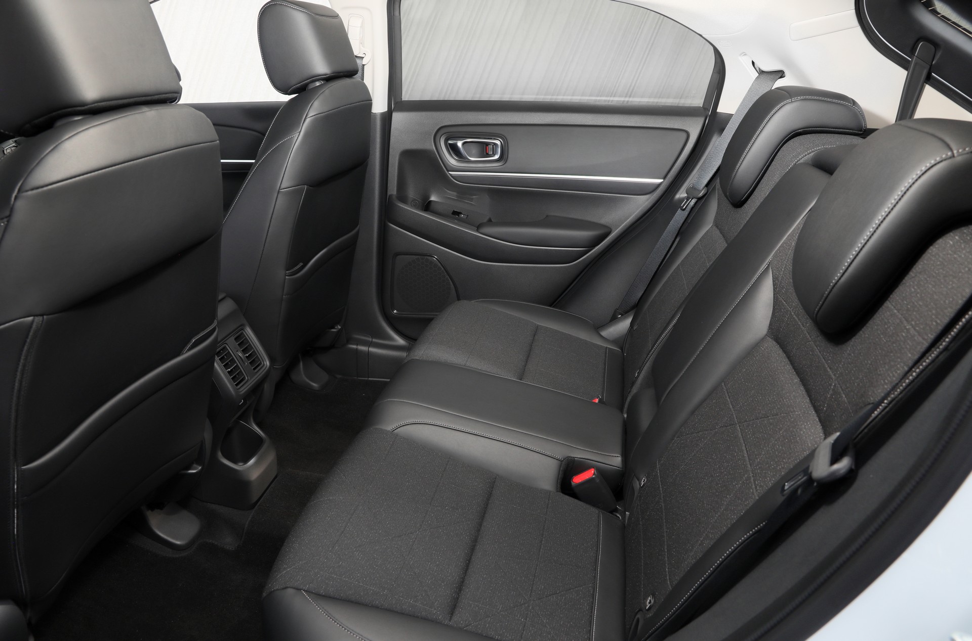 2022 Honda HR-V Detailed In 160 Photos In Australia Where It Costs More Than Mazda CX-30, Toyota C-HR