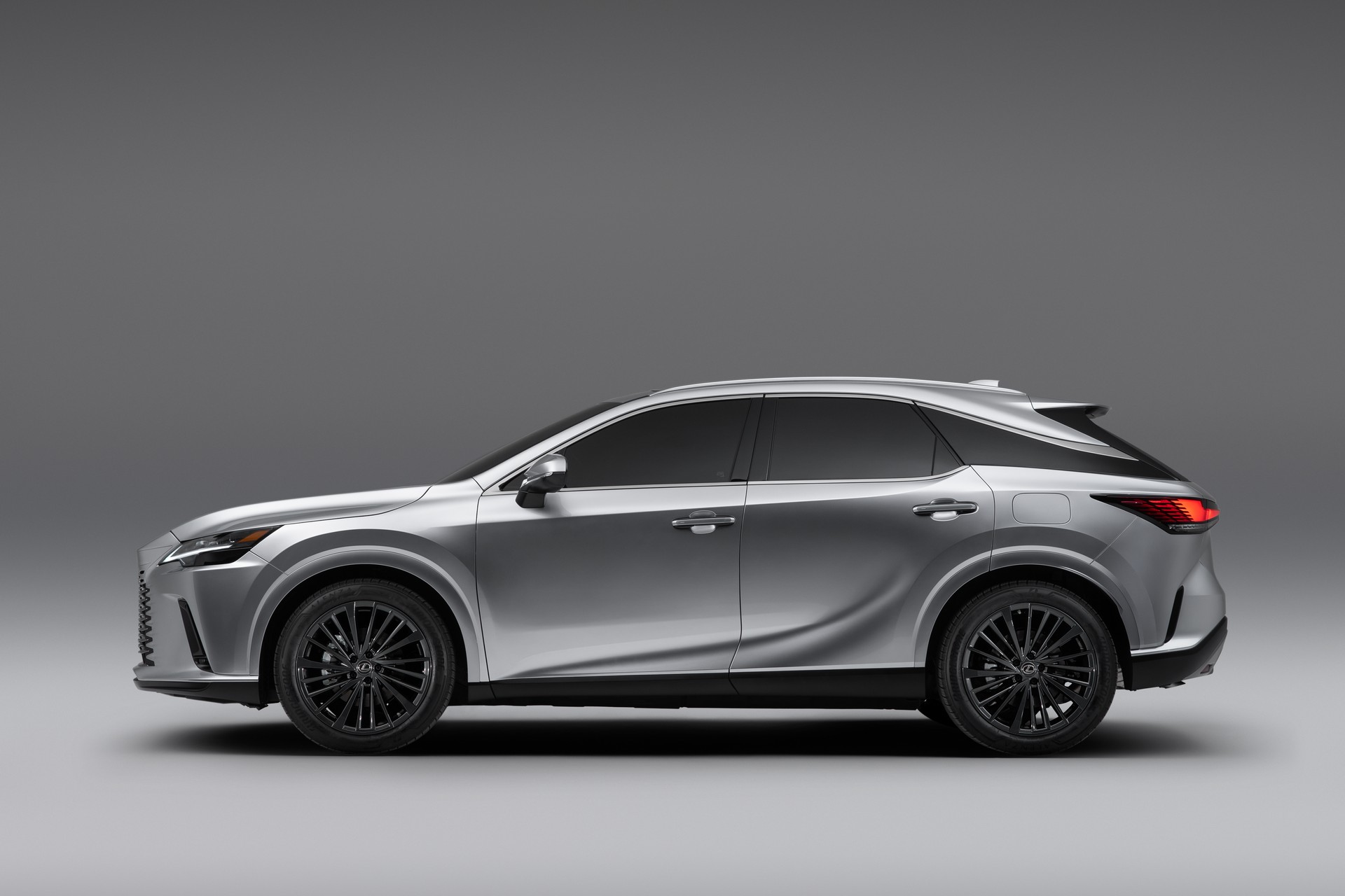 [Imagen: 2023-Lexus-RX-12.jpg]