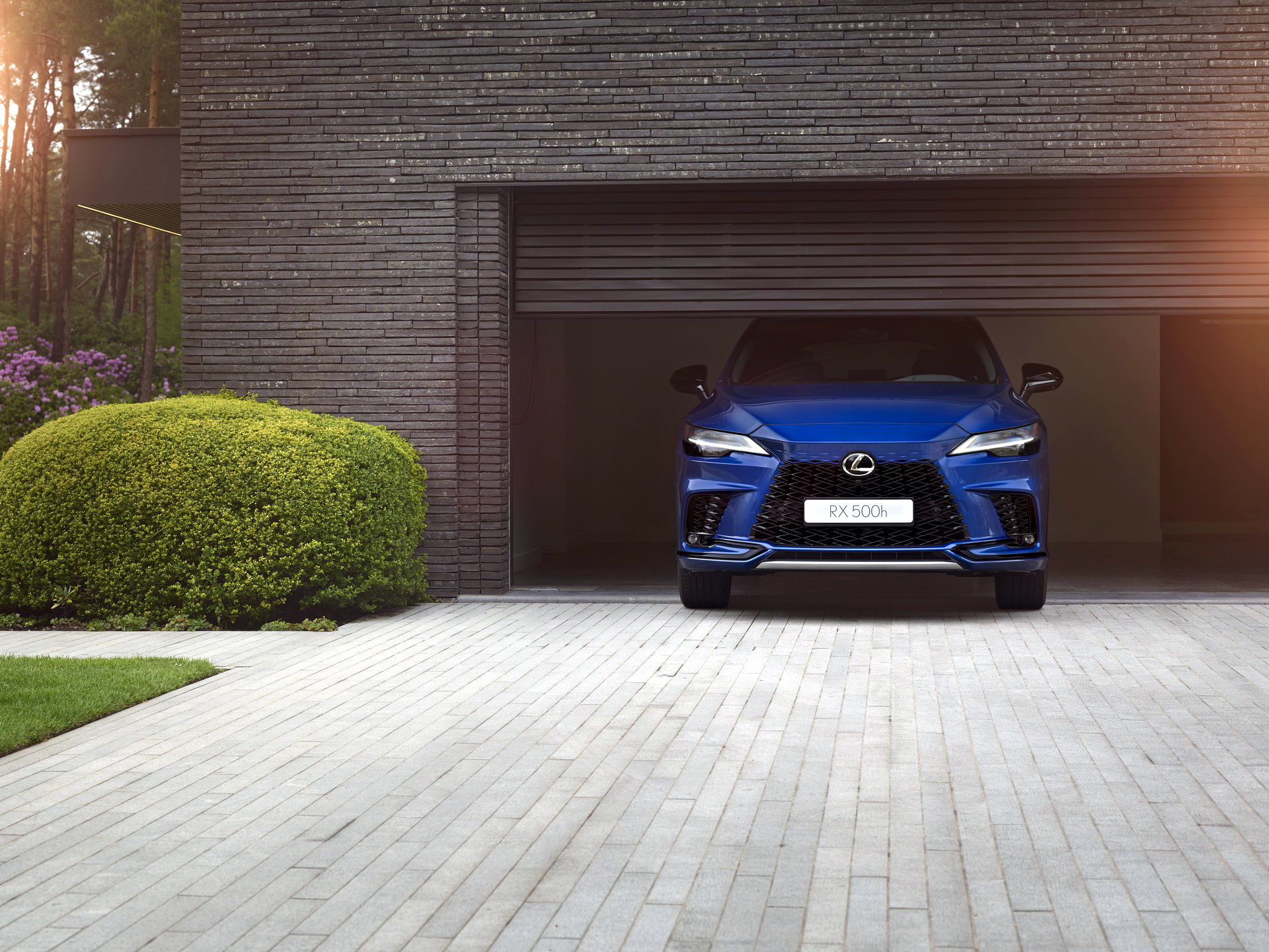 2023 Lexus RX Breaks Cover With Evolutionary Styling And A 367 HP Hybrid Powertrain