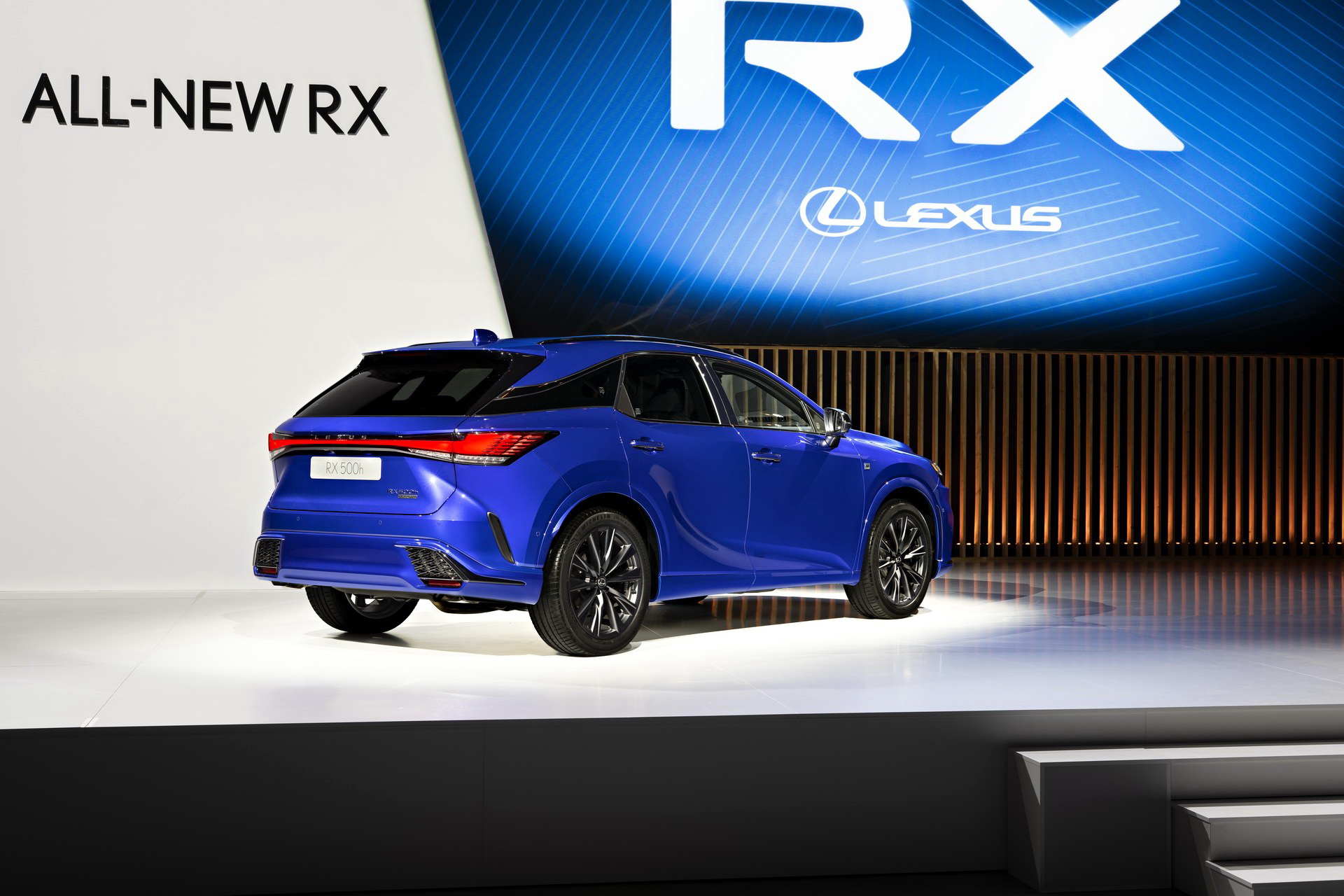 2023 Lexus RX Breaks Cover With Evolutionary Styling And A 367 HP Hybrid Powertrain