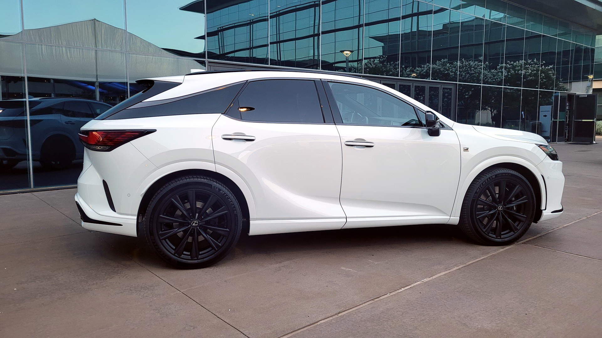 2023 Lexus RX Breaks Cover With Evolutionary Styling And A 367 HP Hybrid Powertrain