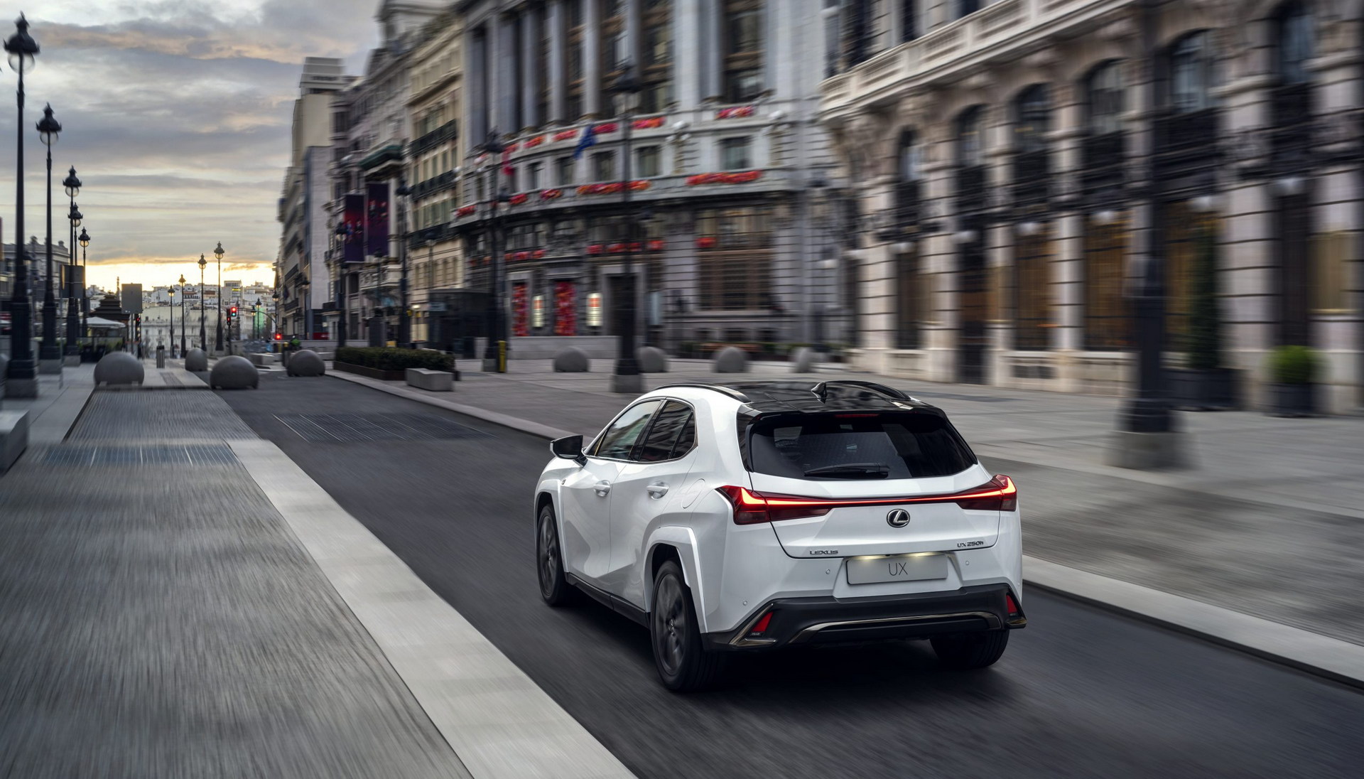 2023 Lexus UX Goes Hybrid-Only, Gets Infotainment And Chassis Upgrades