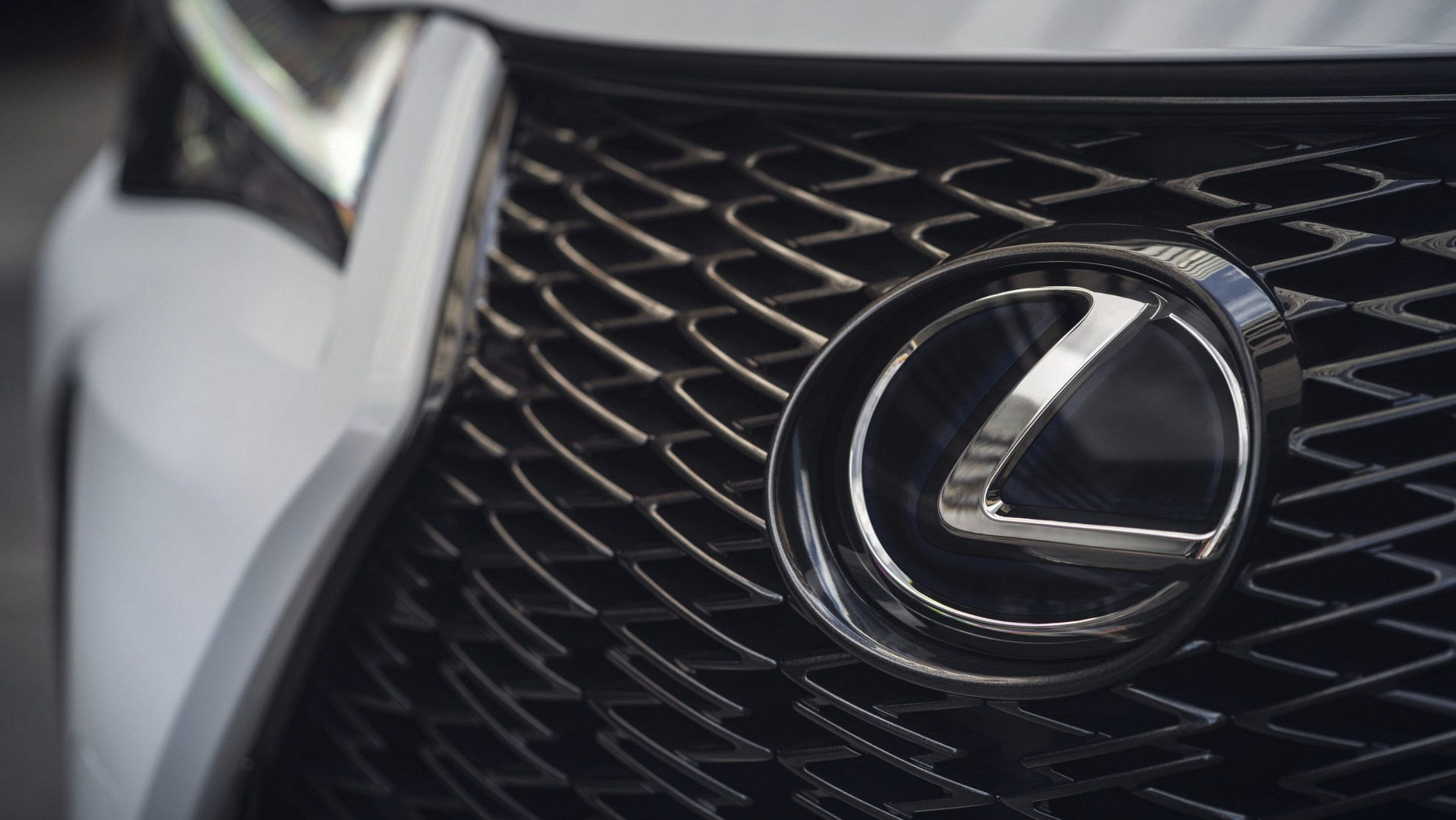 2023 Lexus UX Goes Hybrid-Only, Gets Infotainment And Chassis Upgrades