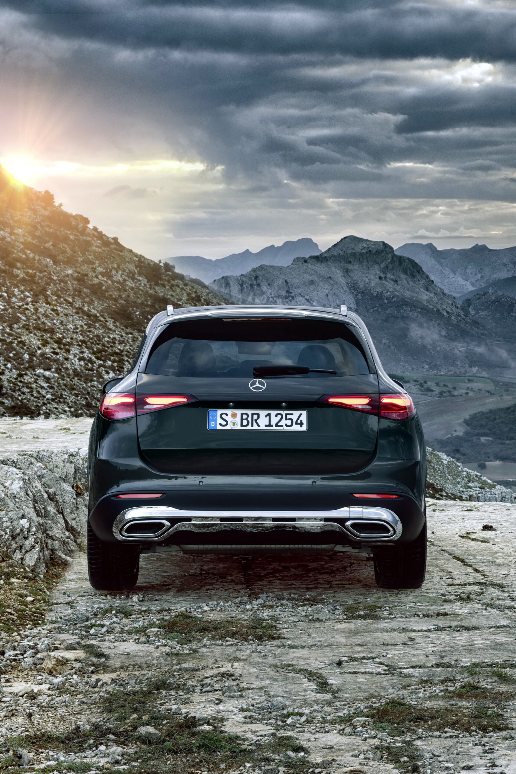 New 2023 Mercedes-Benz GLC Takes Two Steps Forward And No Steps Back