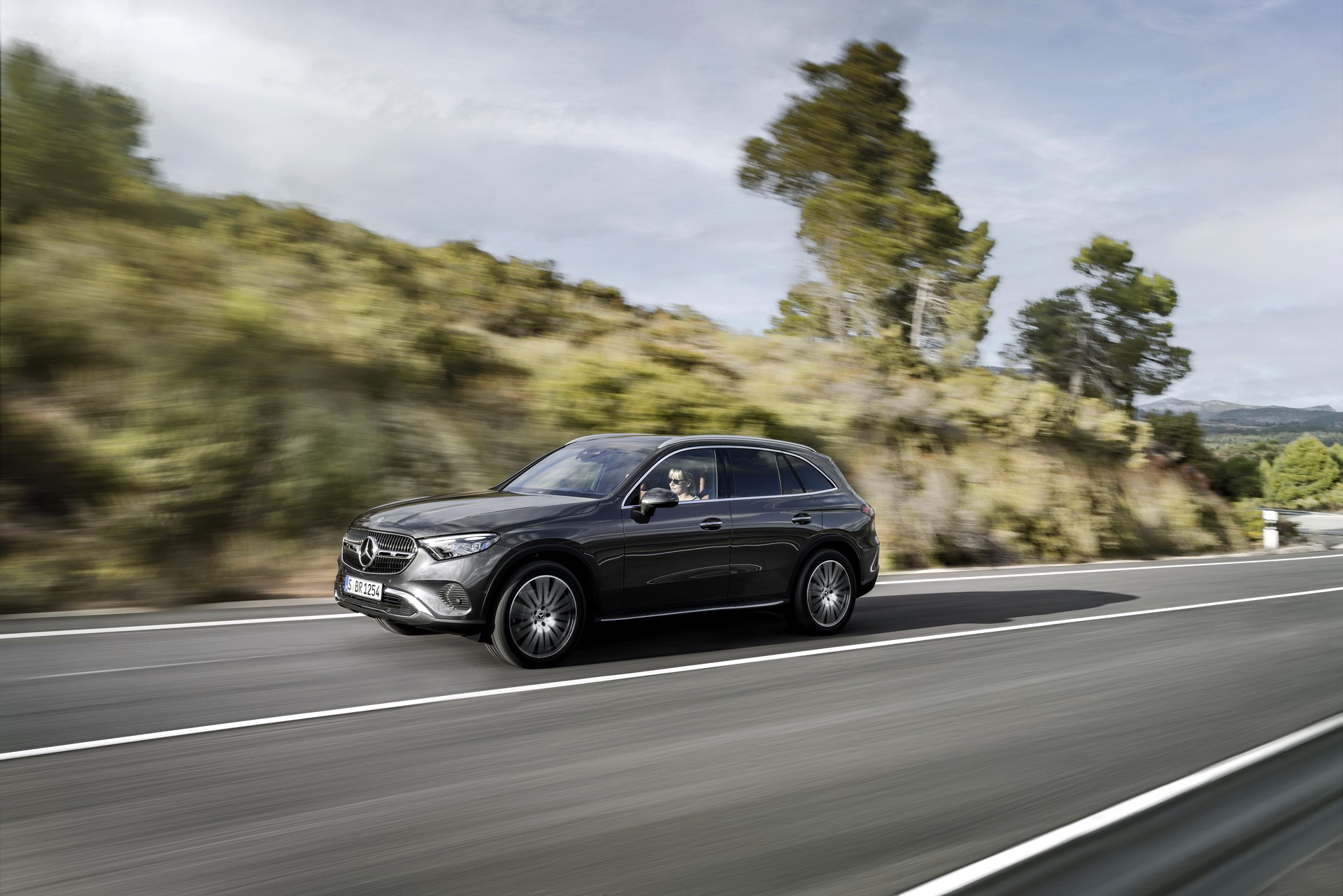 New 2023 Mercedes-Benz GLC Takes Two Steps Forward And No Steps Back