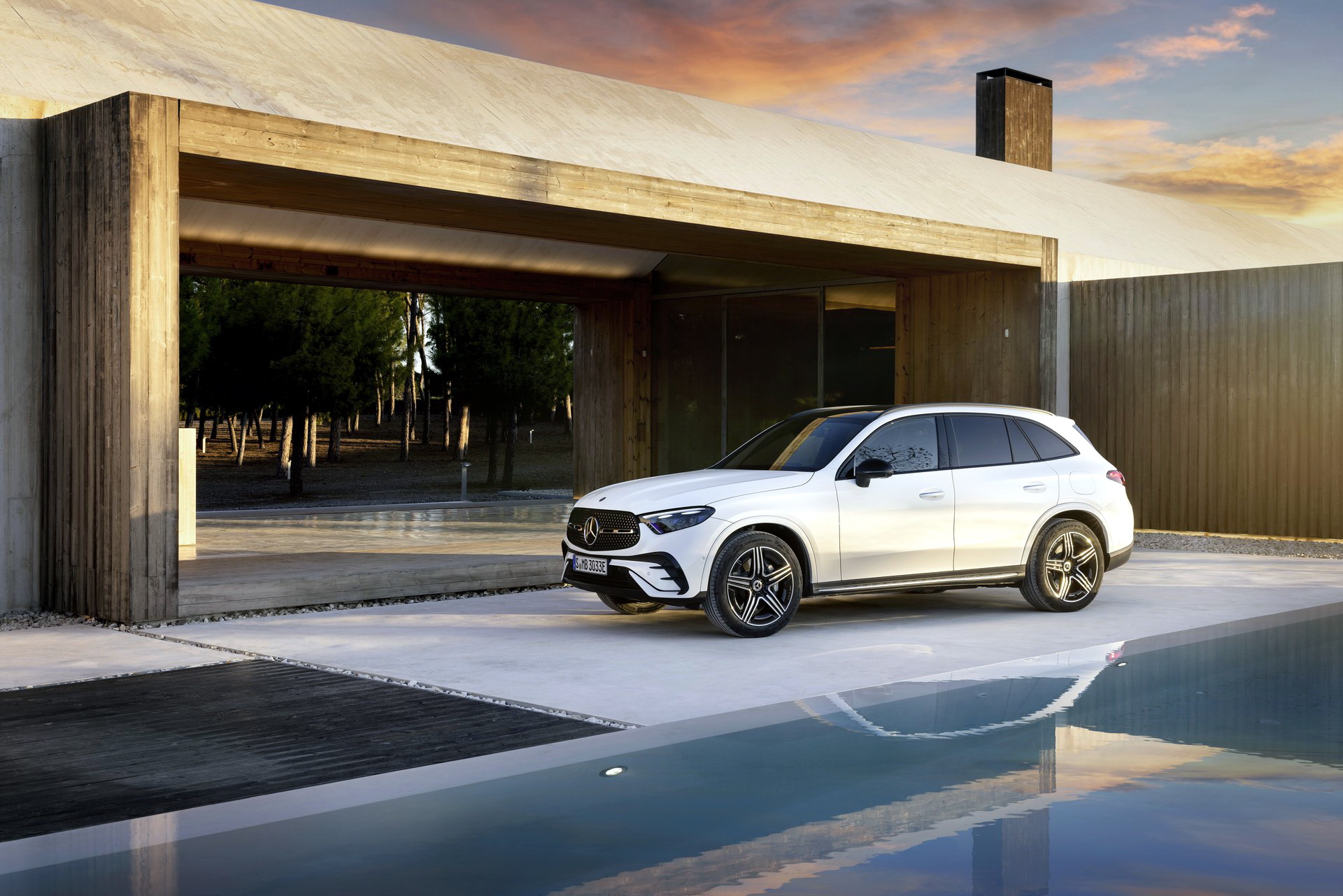 New 2023 Mercedes-Benz GLC Takes Two Steps Forward And No Steps Back