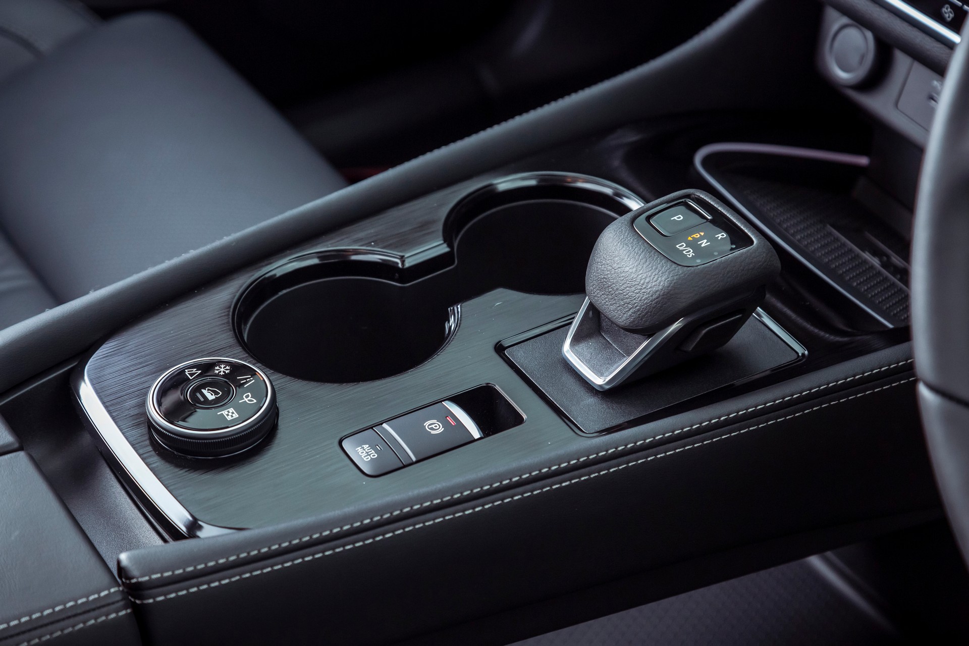 2023 Nissan X-Trail Launches Down Under With Old 2.5-Liter Four