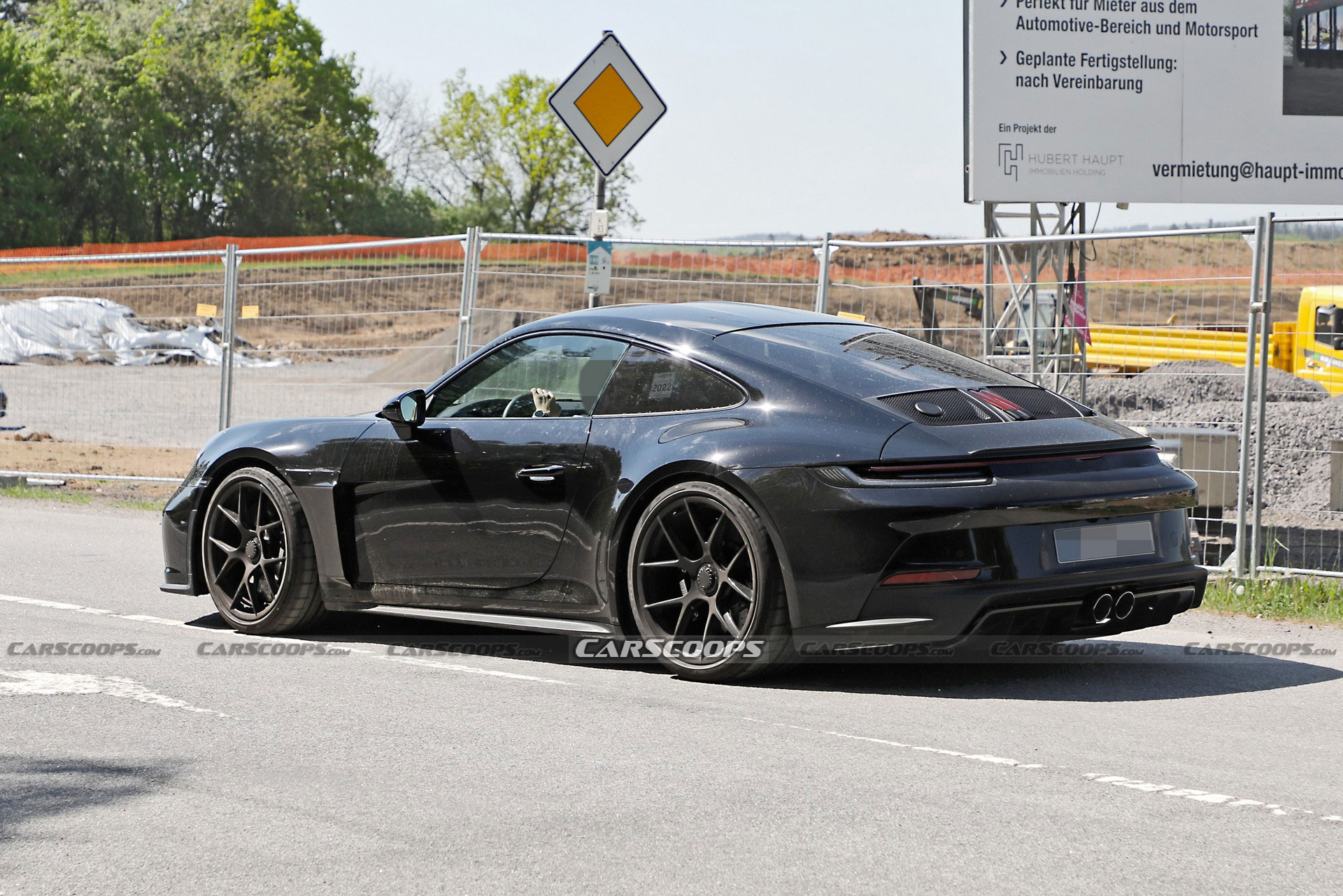 2024 Porsche 911 ST Spied, Set To Combine Retro Cues With 500+ HP