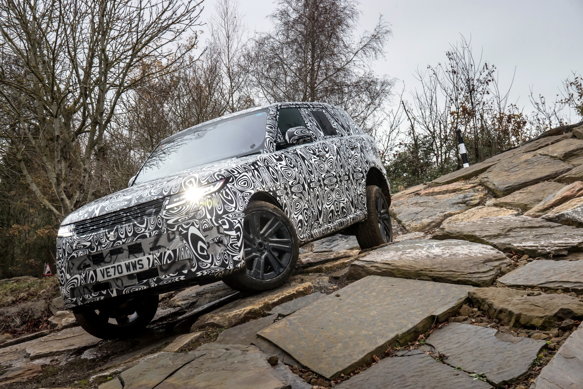 2023 Range Rover Sport Gets 523-HP BMW V8 Option And Off-Road Cruise Control; EV Coming In 2024