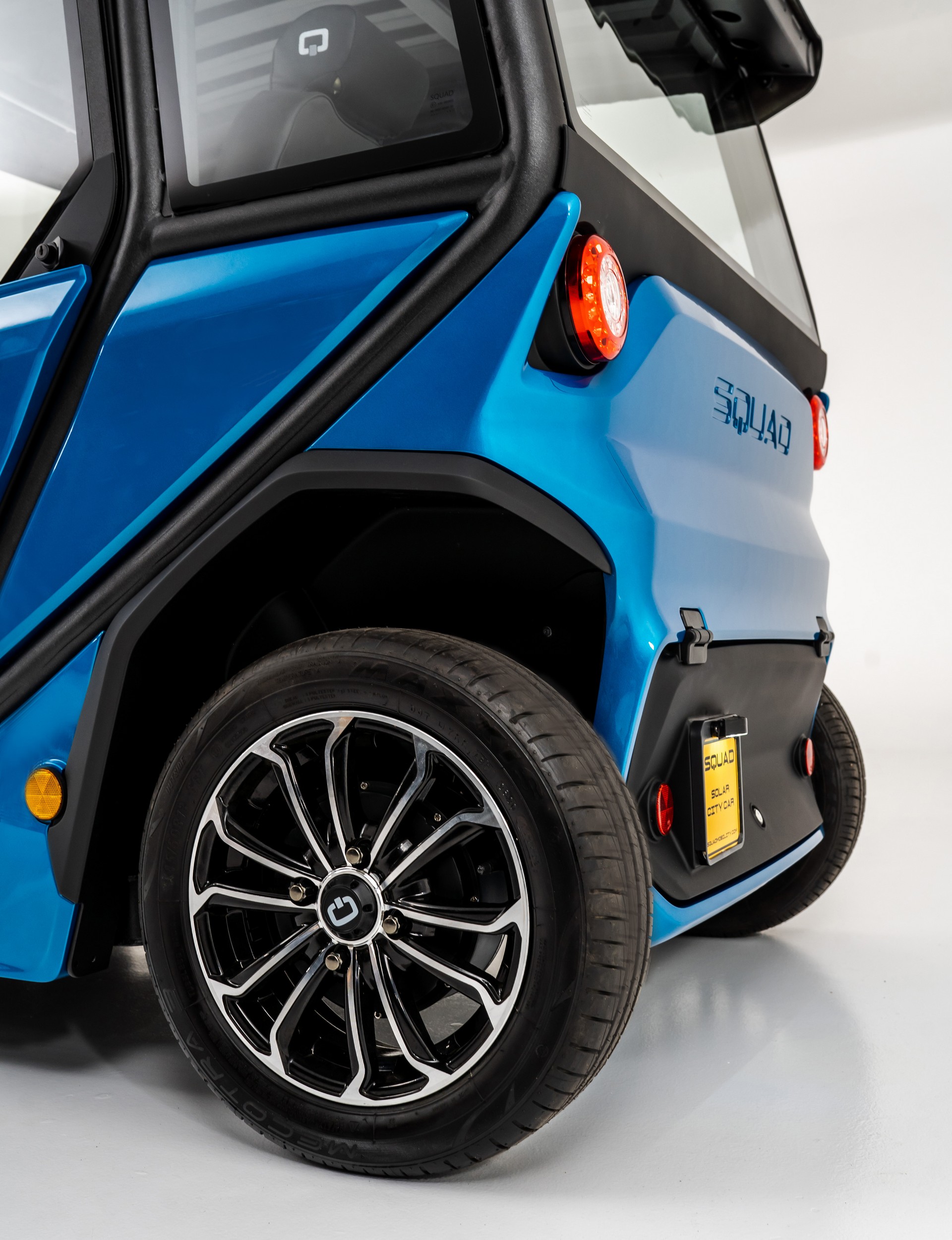 Meet The Squad, A Pint-Sized Urban EV With A Solar Roof