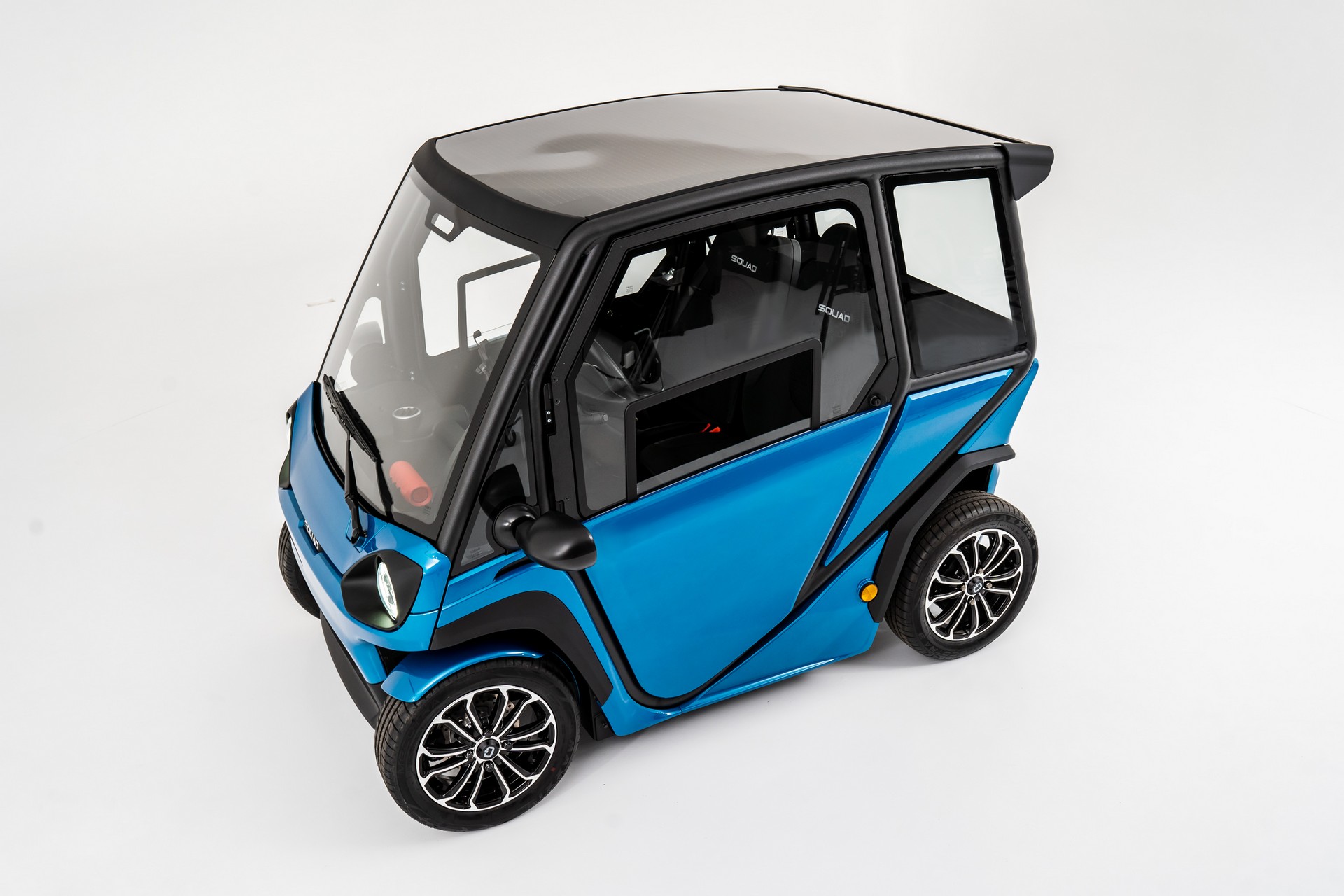 Meet The Squad, A Pint-Sized Urban EV With A Solar Roof