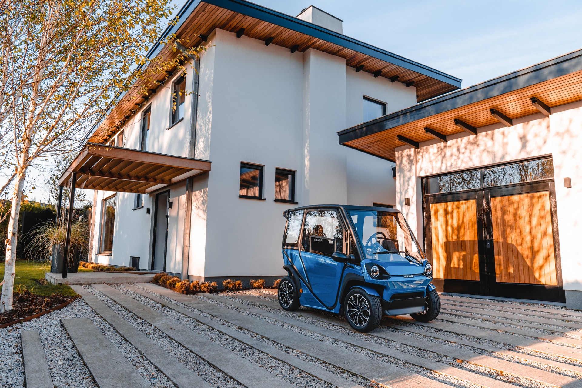 Meet The Squad, A Pint-Sized Urban EV With A Solar Roof