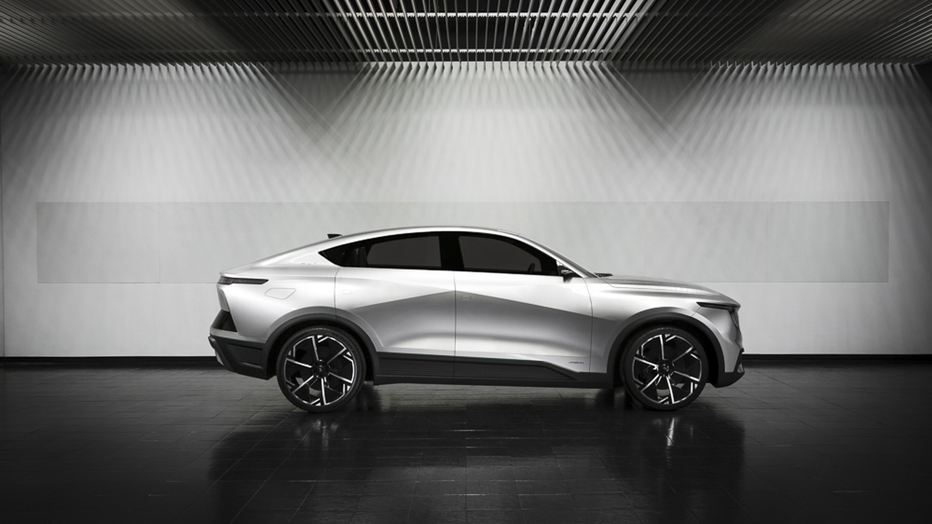 NAMX HUV Is A Pininfarina-Designed SUV With Swappable Hydrogen Bottles Heading To Production