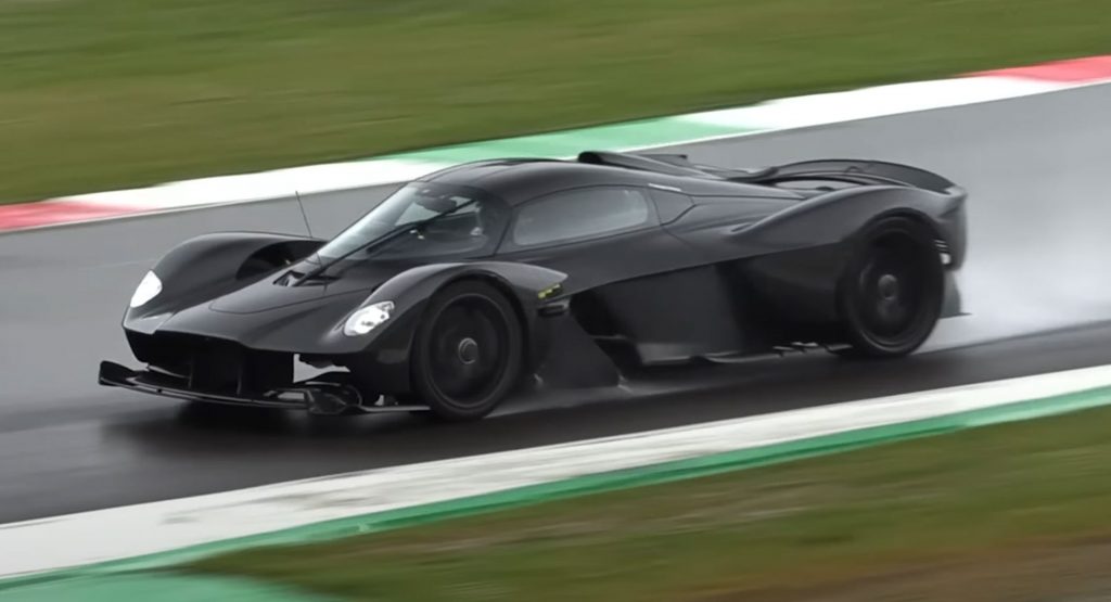  Hold Your Breath As This Aston Martin Valkyrie Laps A Rain-Soaked Circuit