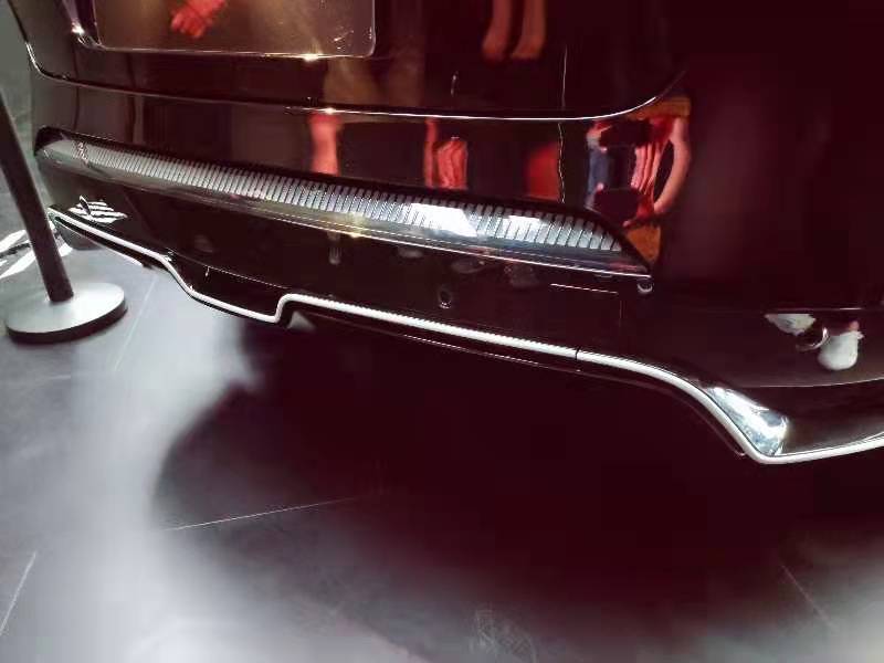 China’s Avatr 011 MMW Wears An All-Black Dress