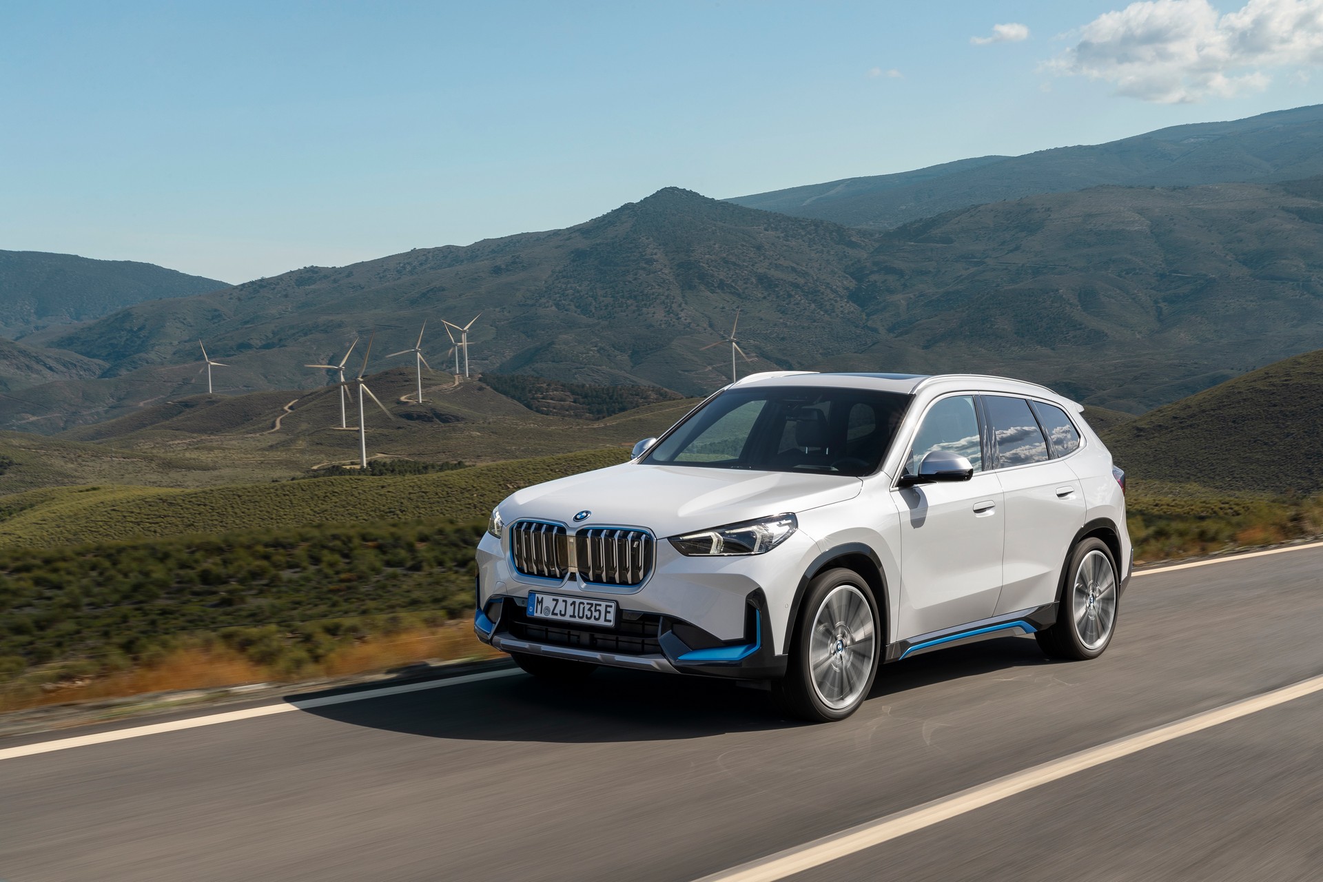 Electric 2023 BMW iX1 Has 313 HP And A 272-Mile Range, But It’s Not Coming To U.S.