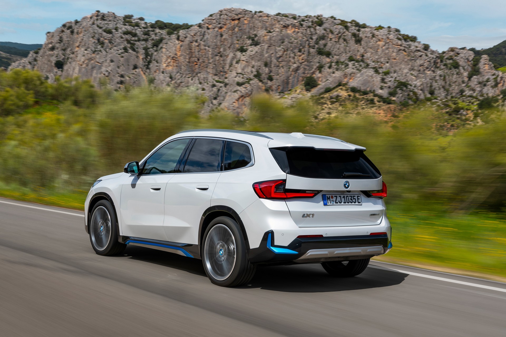 Electric 2023 BMW iX1 Has 313 HP And A 272-Mile Range, But It’s Not Coming To U.S.