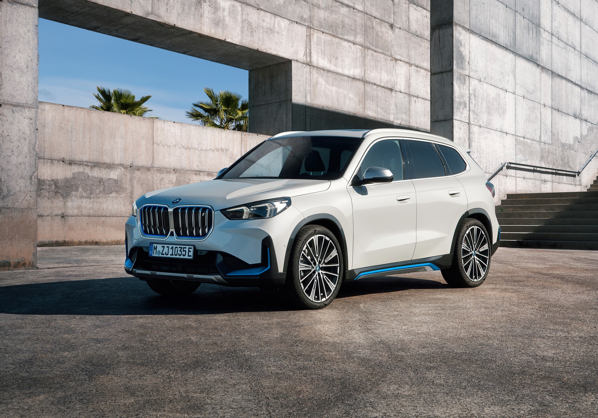 Electric 2023 BMW iX1 Has 313 HP And A 272-Mile Range, But It’s Not Coming To U.S.