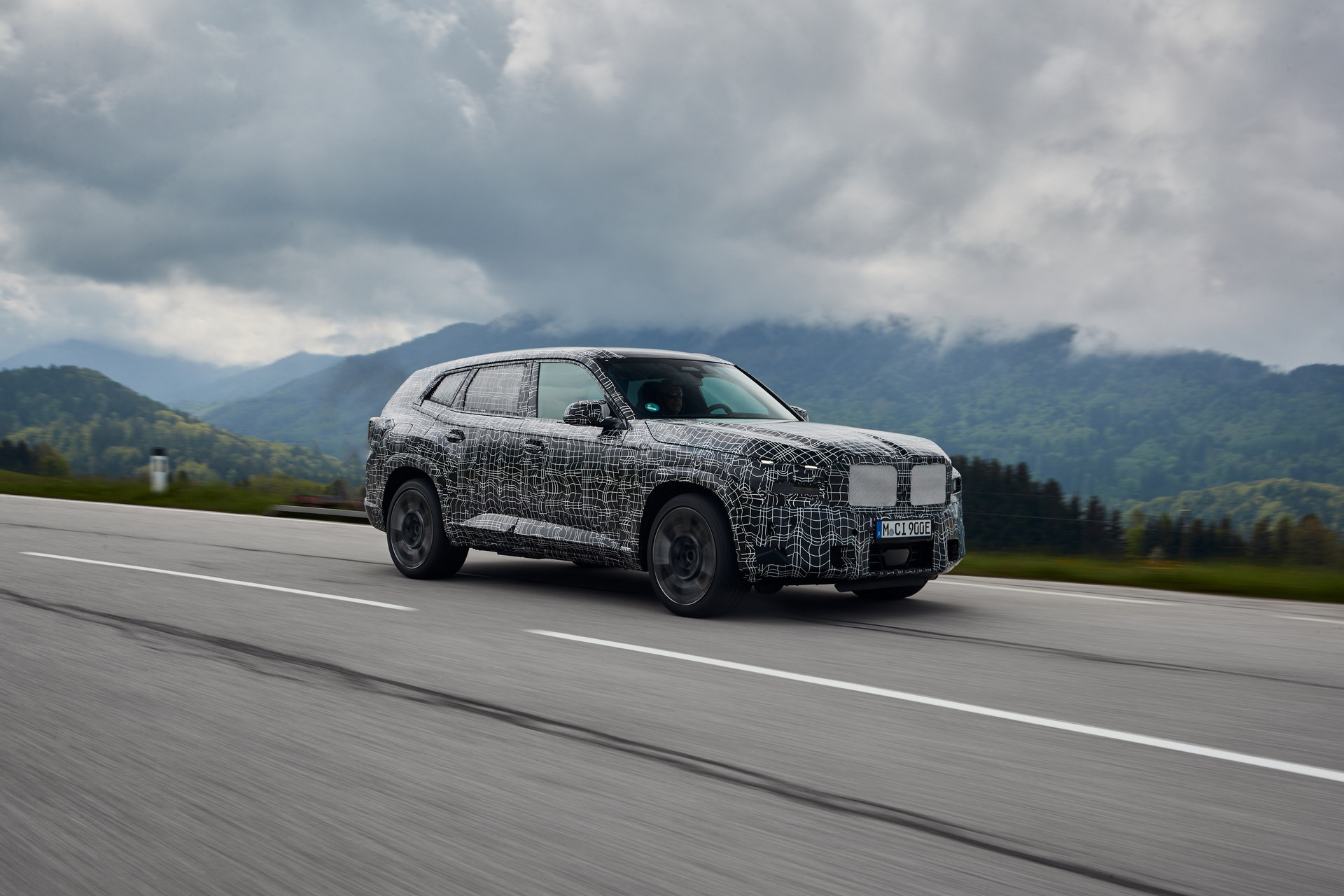 2023 BMW XM Coming With 644 Hp Of Electrified V8 Power And A 50-Mile Range In Base Form