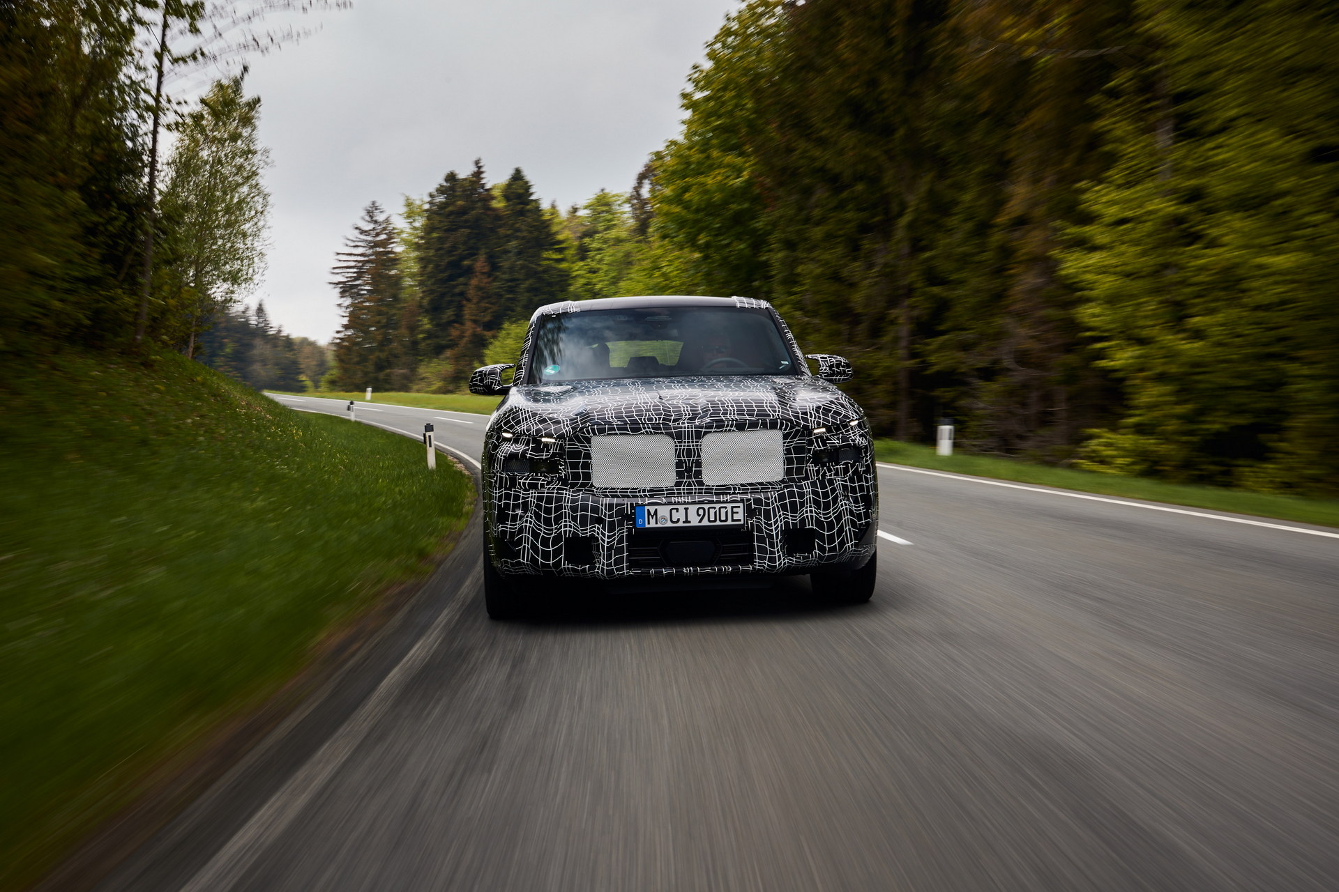 2023 BMW XM Coming With 644 Hp Of Electrified V8 Power And A 50-Mile Range In Base Form