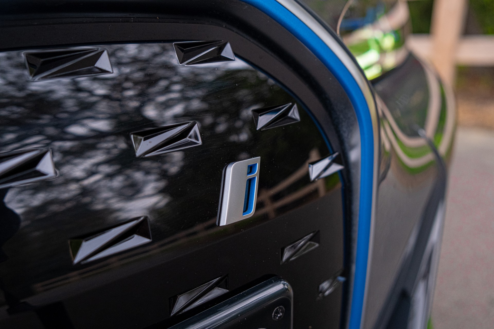 We Test The 2022 BMW i4 eDrive40 And Kia EV6 GT-Line AWD, Which Is Better?