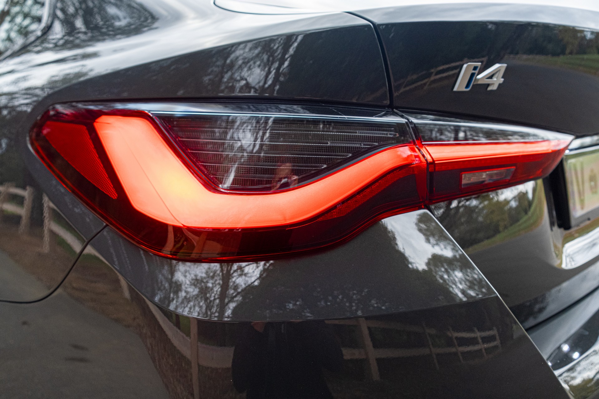 We Test The 2022 BMW i4 eDrive40 And Kia EV6 GT-Line AWD, Which Is Better?