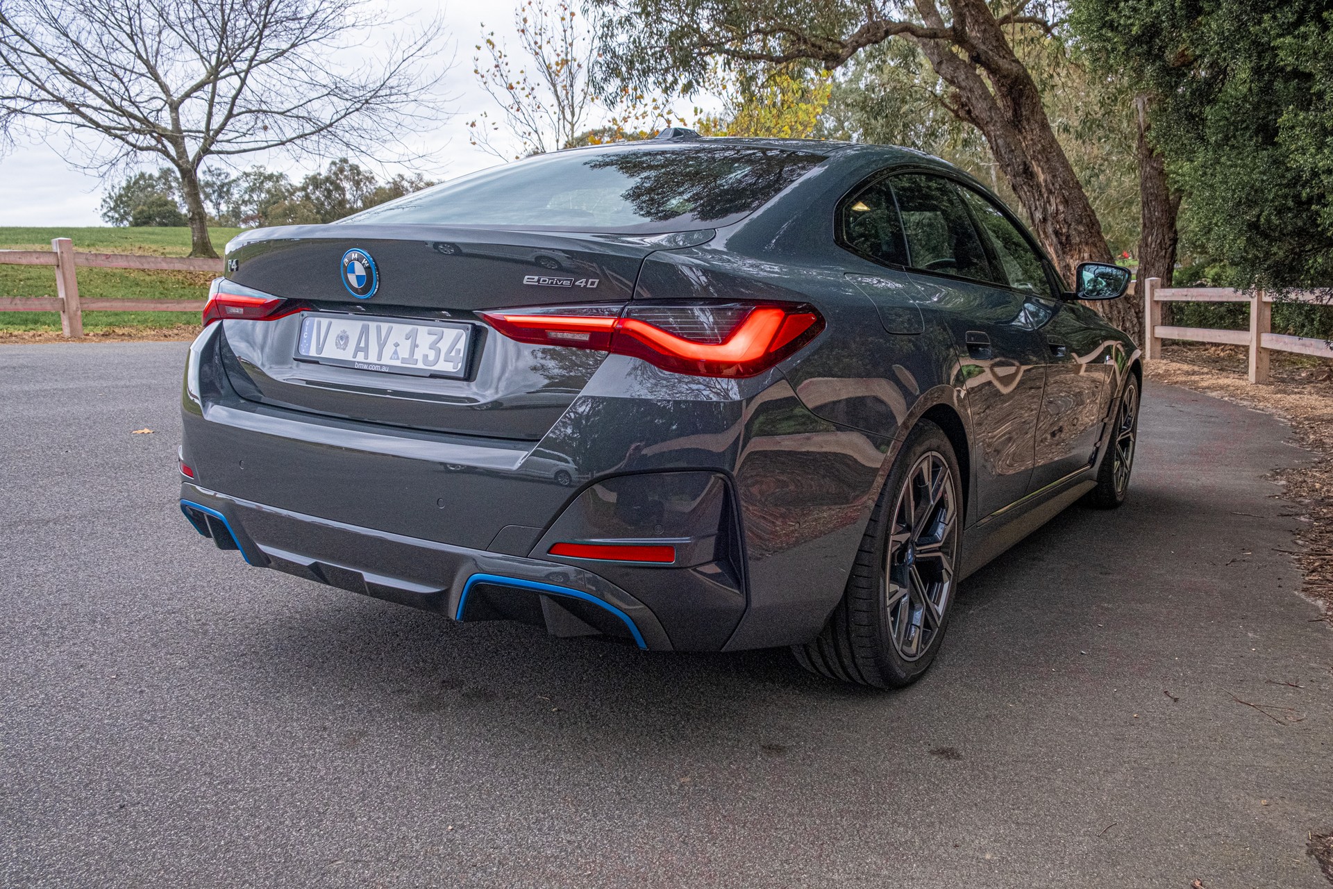 We Test The 2022 BMW i4 eDrive40 And Kia EV6 GT-Line AWD, Which Is Better?